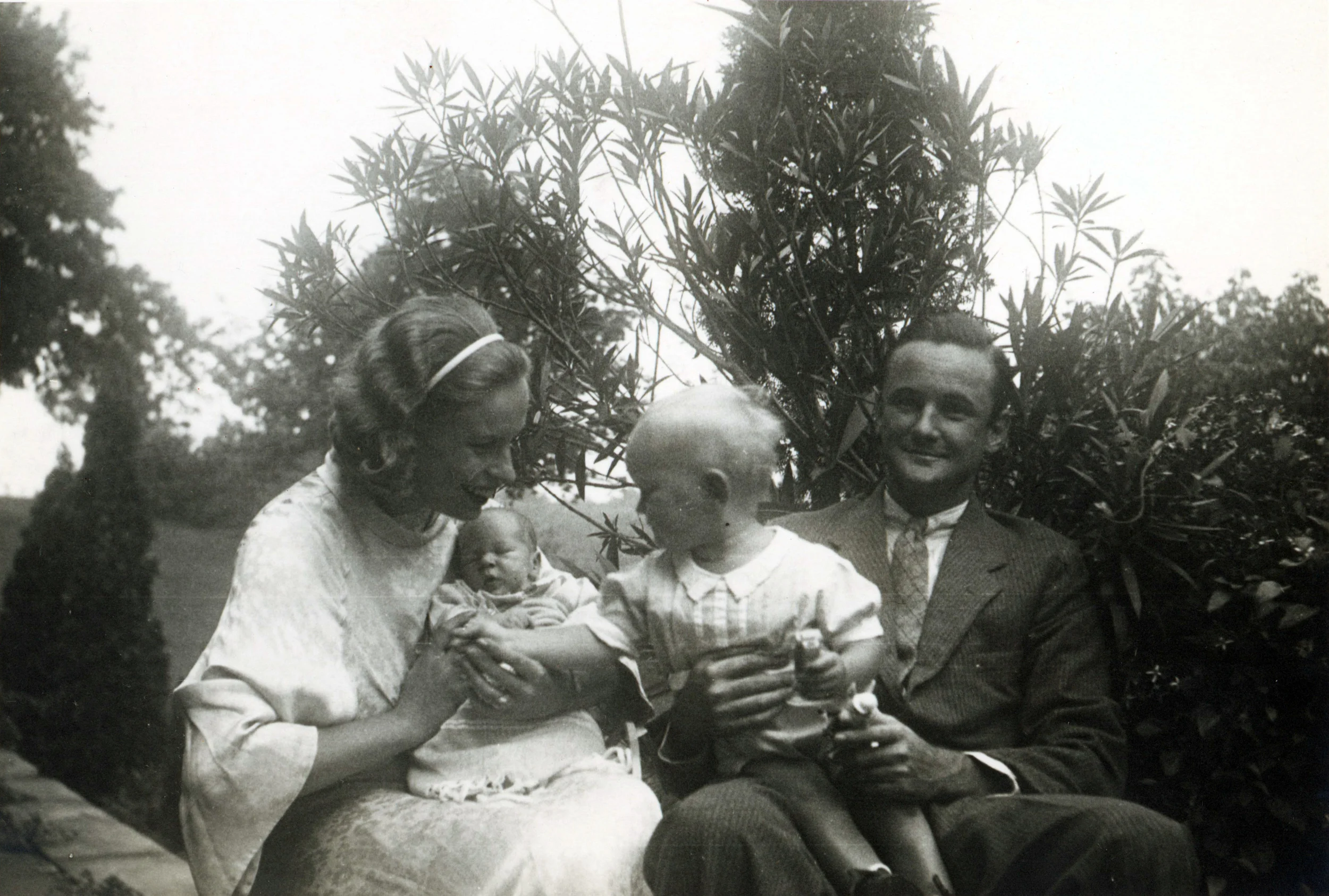 BabyAlbum1LooseImage.7.jpg
