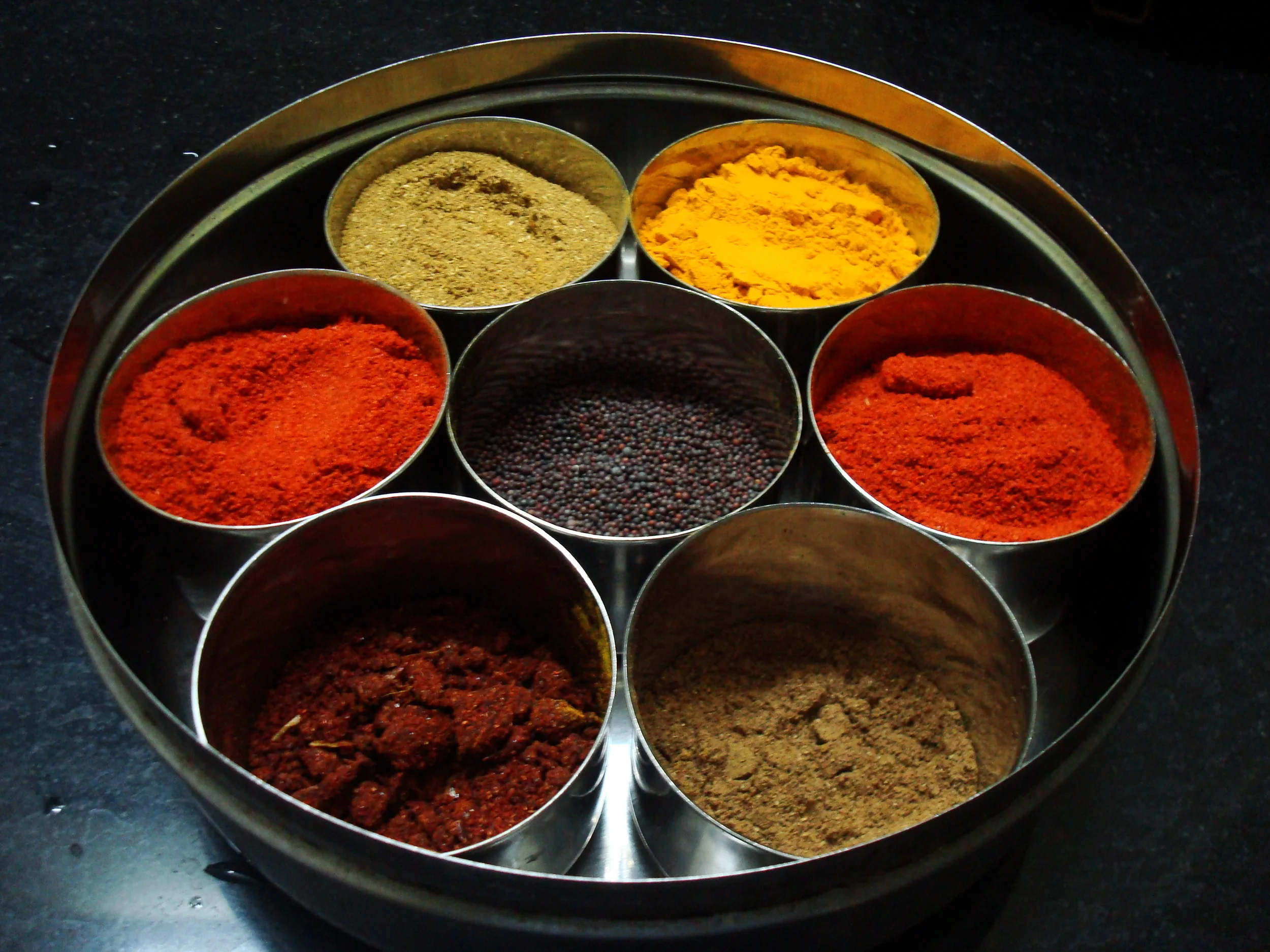 Spices_in_an_Indian_kitchen.JPG