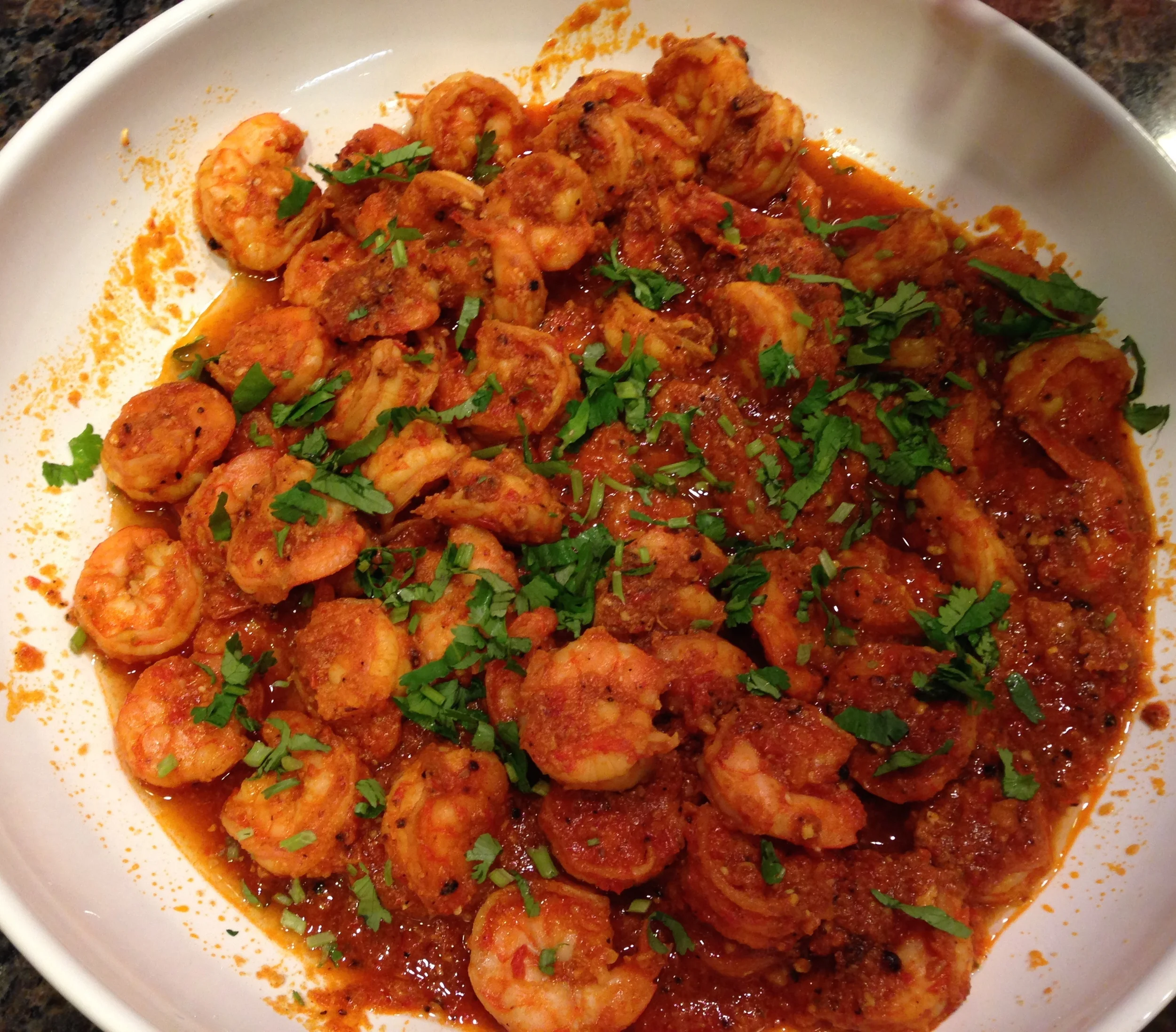 Shrimp in Red Pepper Sauce with Almonda 