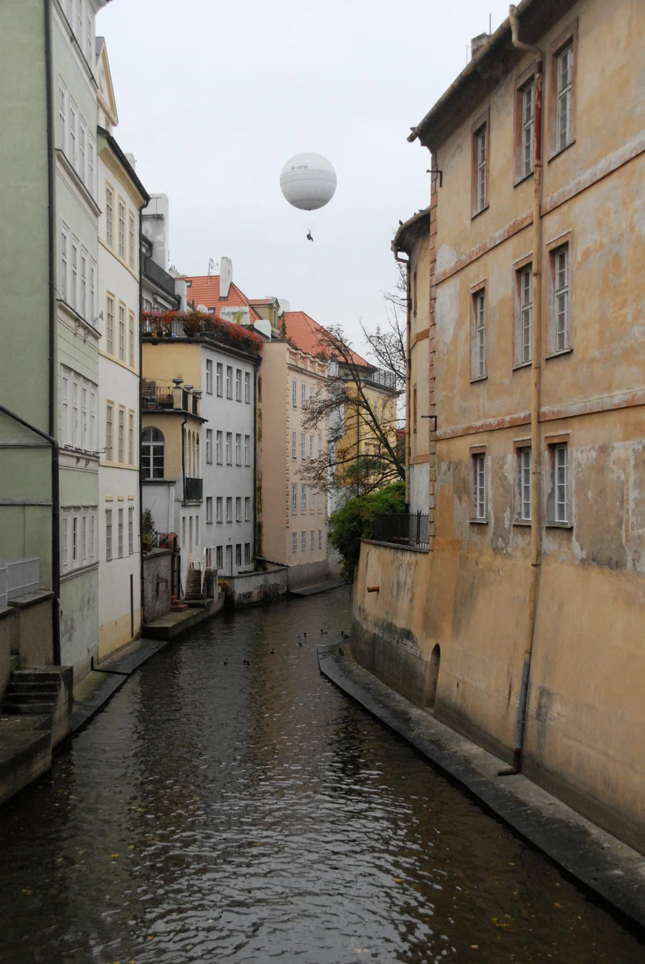 Balloon, Prague