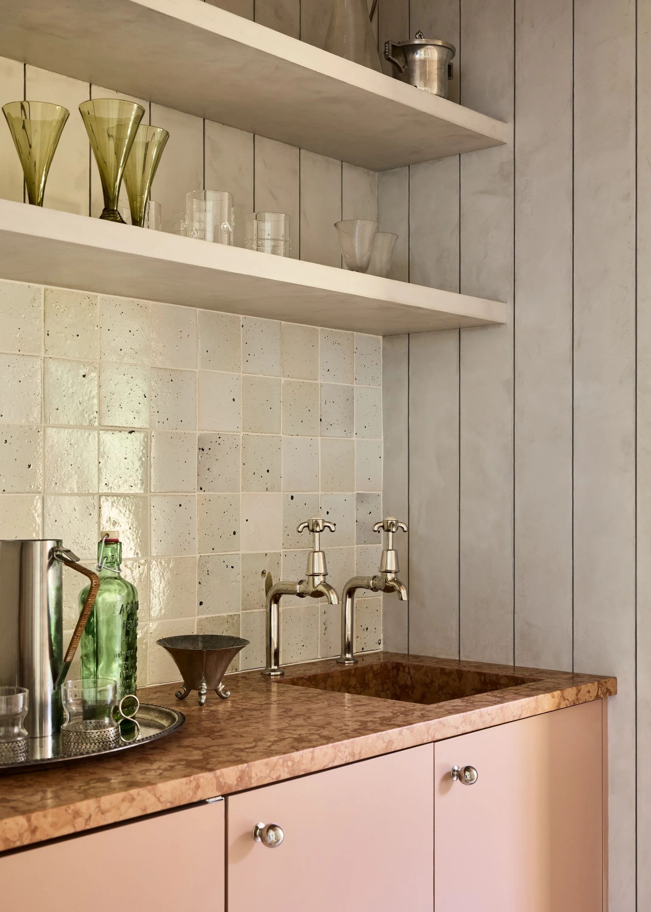 Watermill_Living-Room-Bar_003.jpg