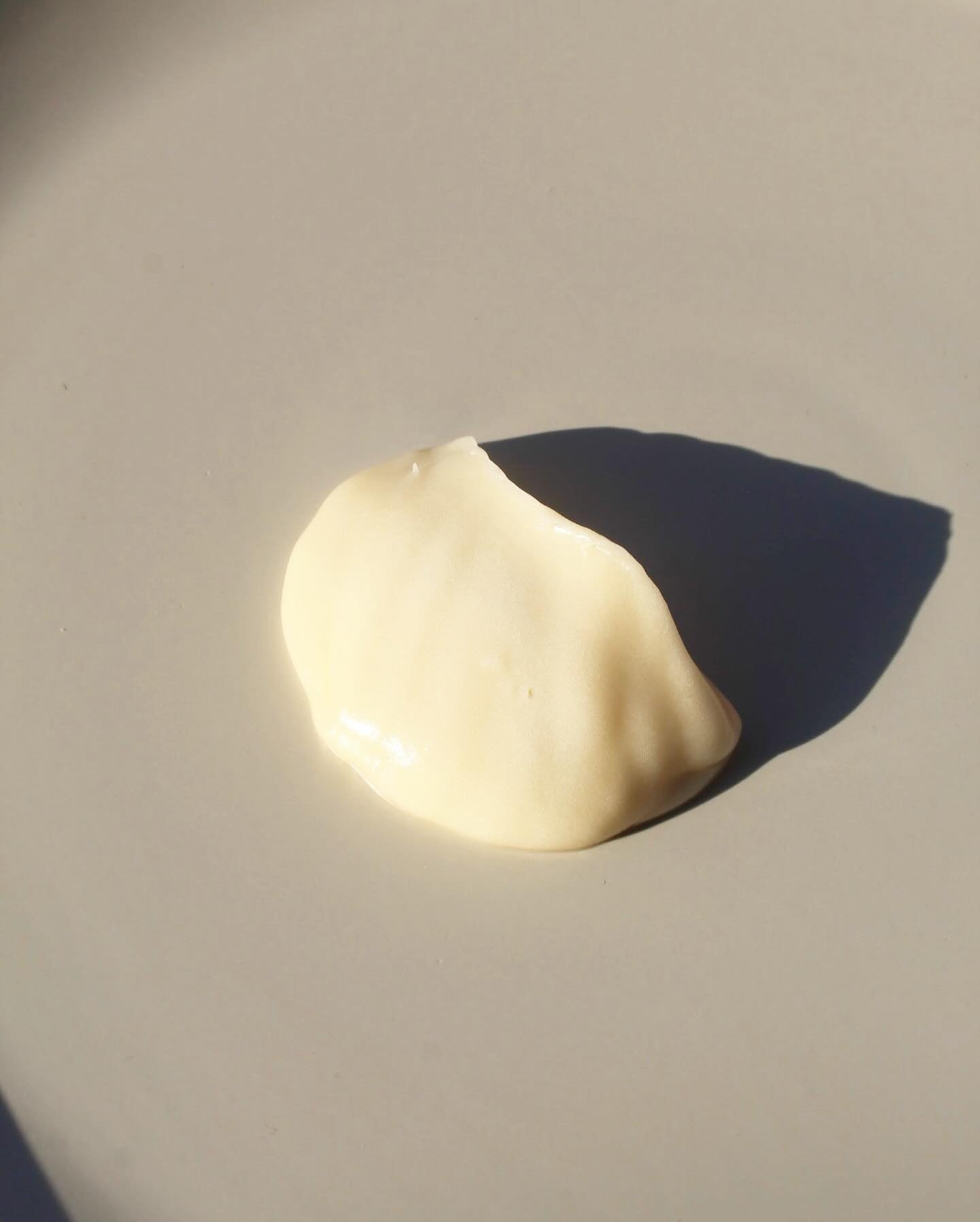 Just a little texture shot for your timeline! 

Our Shea parfait is light as air, luxuriously smooth, and oh-so-comforting. ☁️✨

If you haven&rsquo;t already, opt into our VIP text list by simply texting &ldquo;BODY&rdquo; to 844-221-1025 &amp; we wi