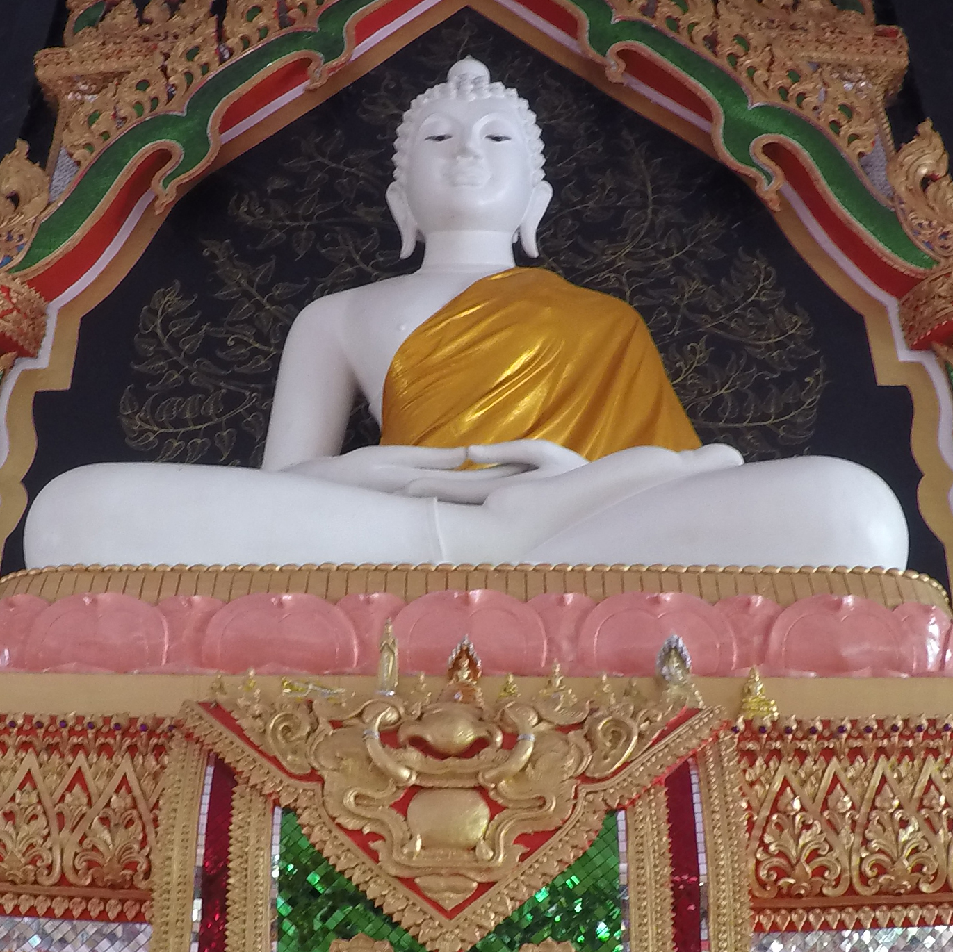 The Buddha inside the Sala