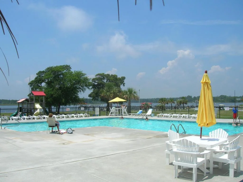 pool.jpg