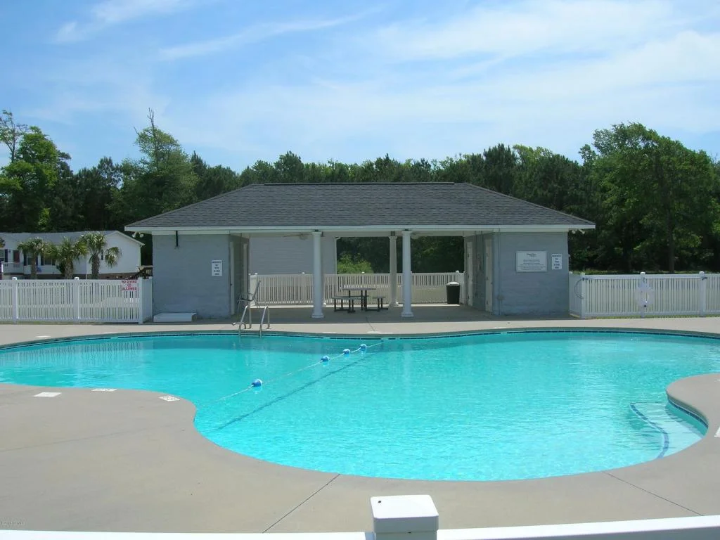 pool.jpg