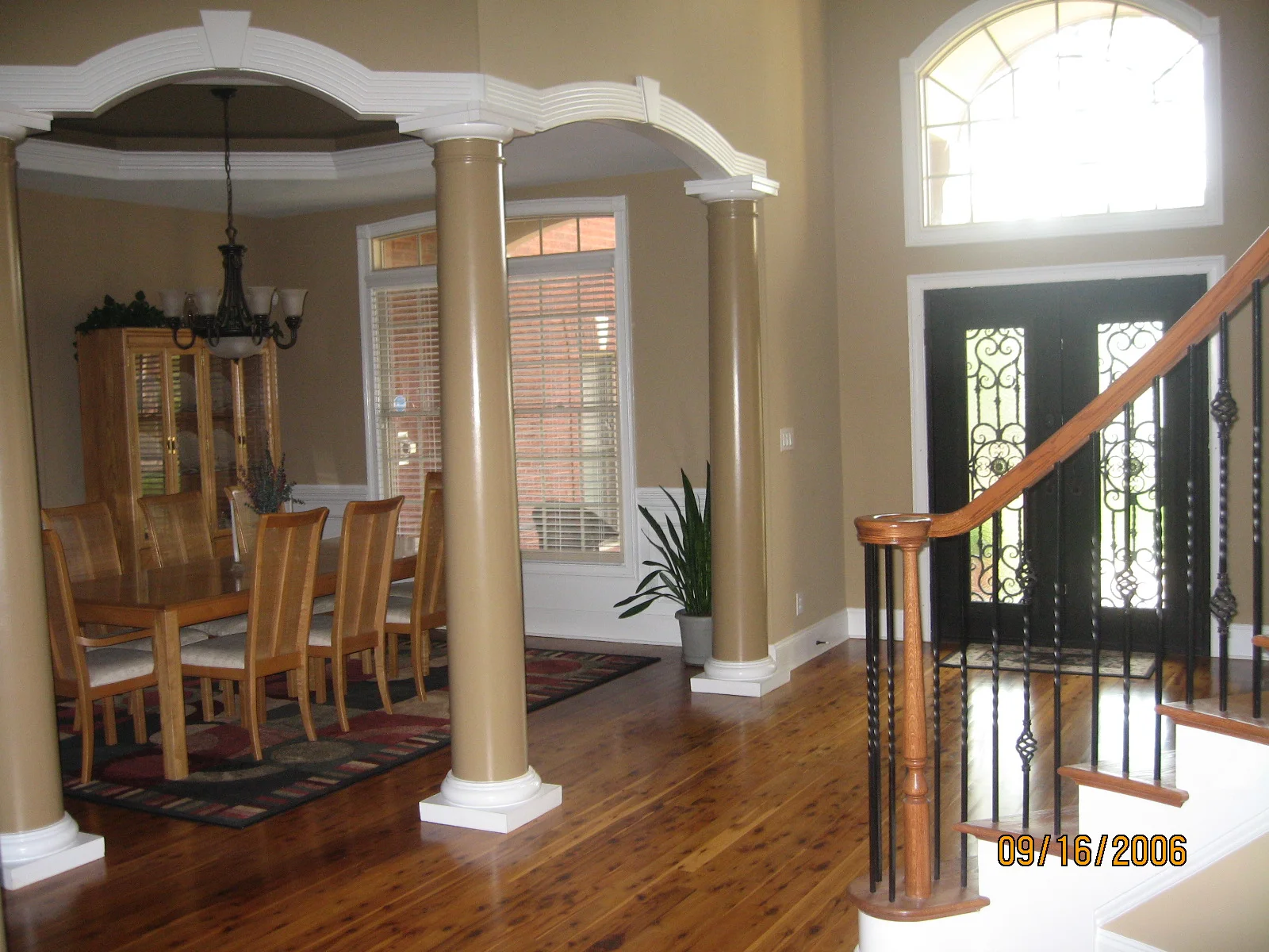 melinda-foyer.JPG