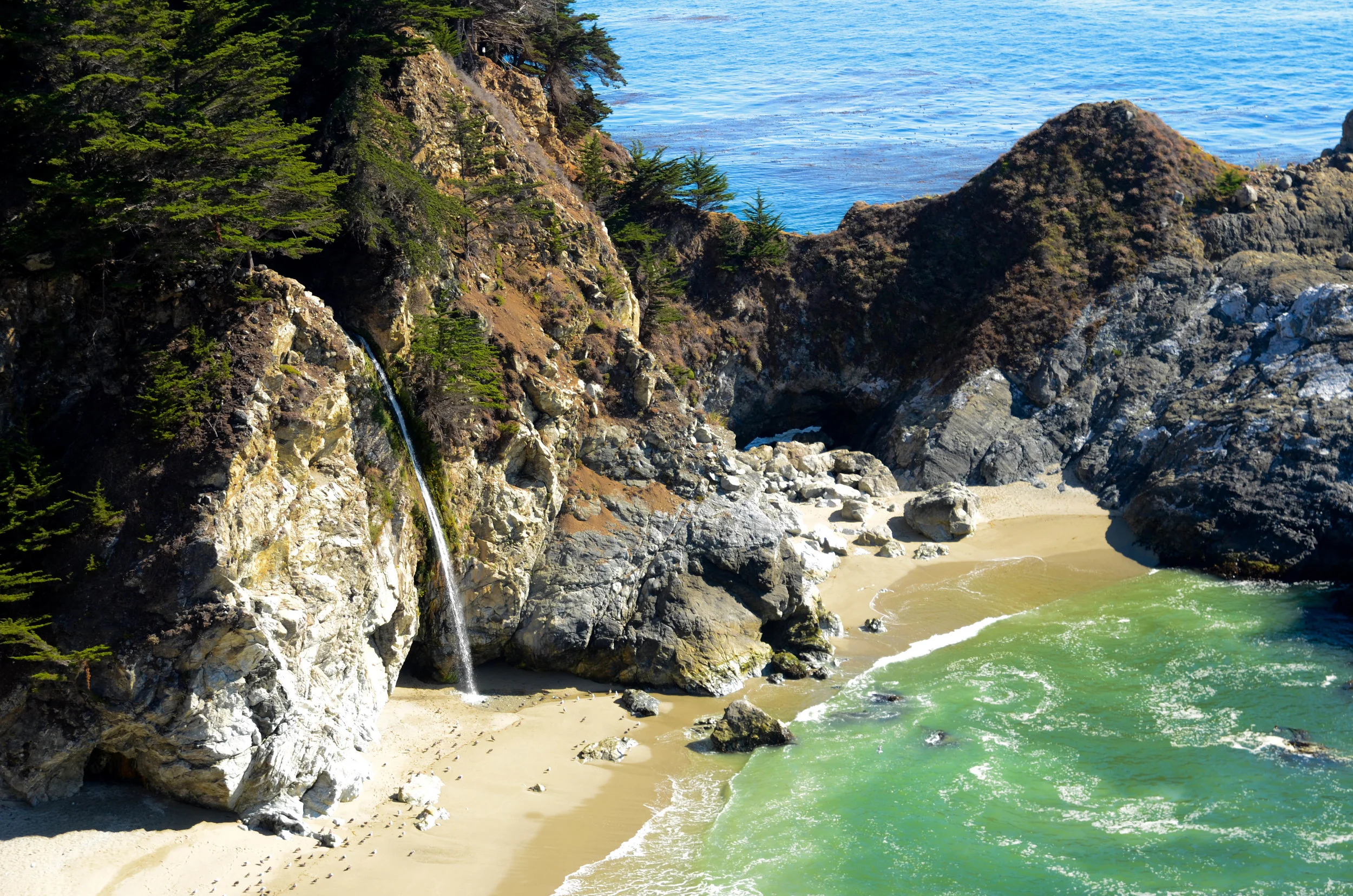 Just in case you didn't feel like swimming in the ocean, there was also a small waterfall... Can I live here? 