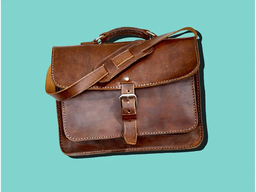 LeatherBag_Aquablue_650px_BrentMPhoto.jpg