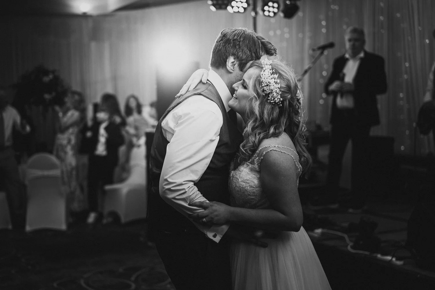  La Mon Wedding photos wedding prices photography 