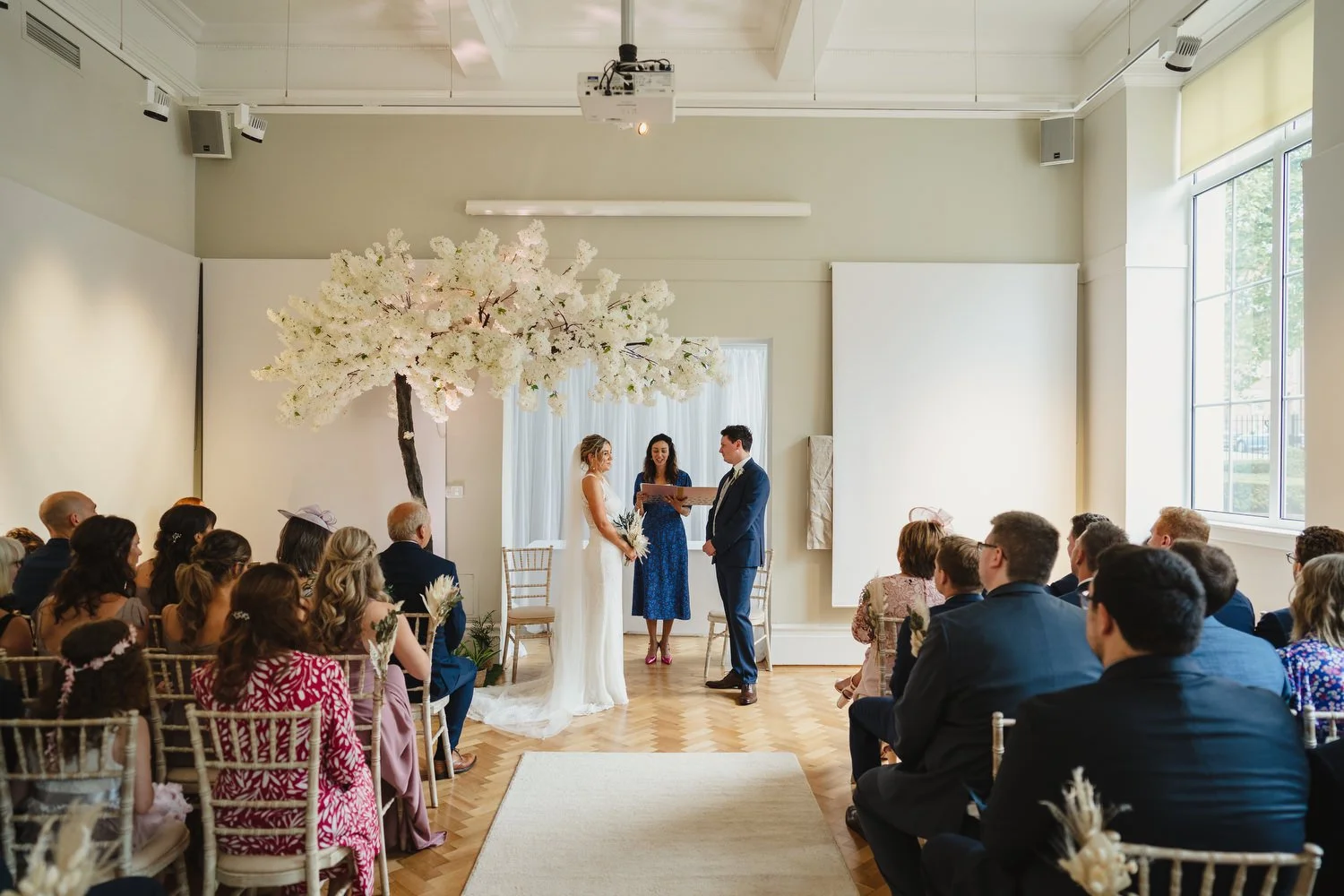  Sarah and Andrew’s awesome summer wedding in Belfast.  Their humanist ceremony was conducted by Fleur Mellor at the Ulster Museum.  Then we grabbed some photos in the Botanic Gardens, before going over to their wedding reception in the amazing Deane
