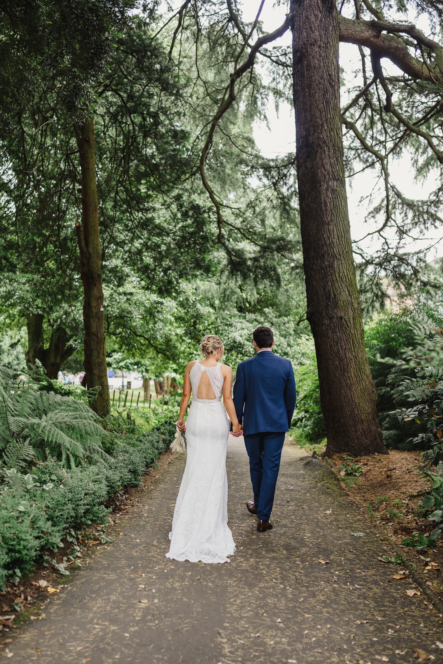  Sarah and Andrew’s awesome summer wedding in Belfast.  Their humanist ceremony was conducted by Fleur Mellor at the Ulster Museum.  Then we grabbed some photos in the Botanic Gardens, before going over to their wedding reception in the amazing Deane