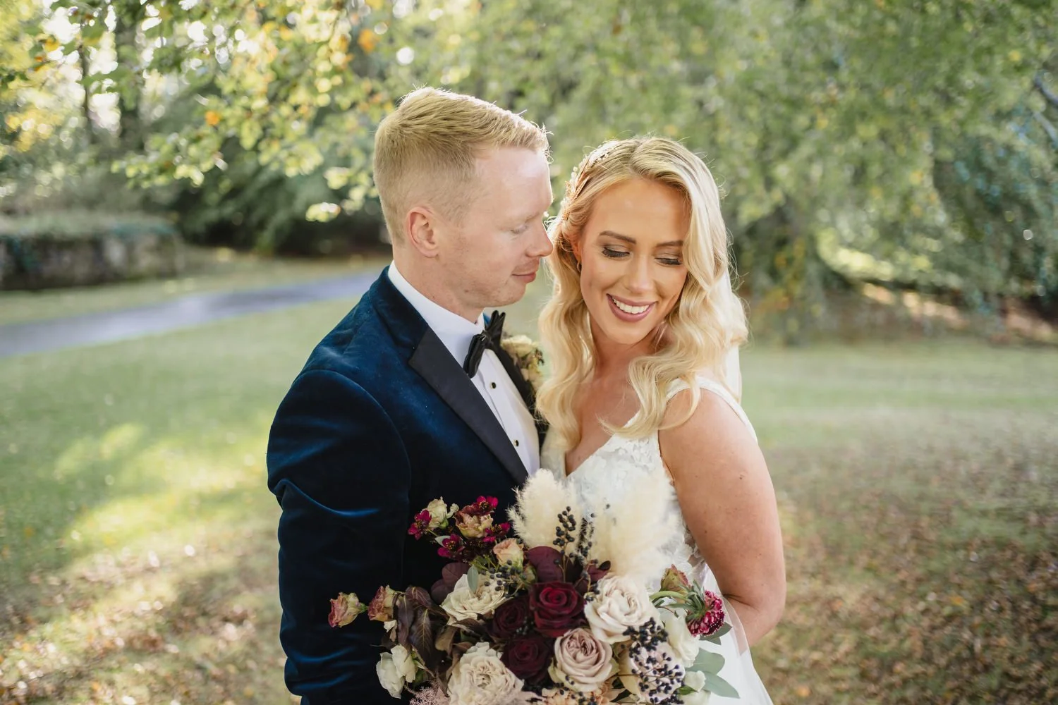  Claire and ChrisÕs gorgeous October wedding in the Carriage Rooms at Montalto estate.  The couple said their vows at the Good Shepherd Church in Belfast before travelling to Ballynahinch for their wedding reception in Montalto estate.  