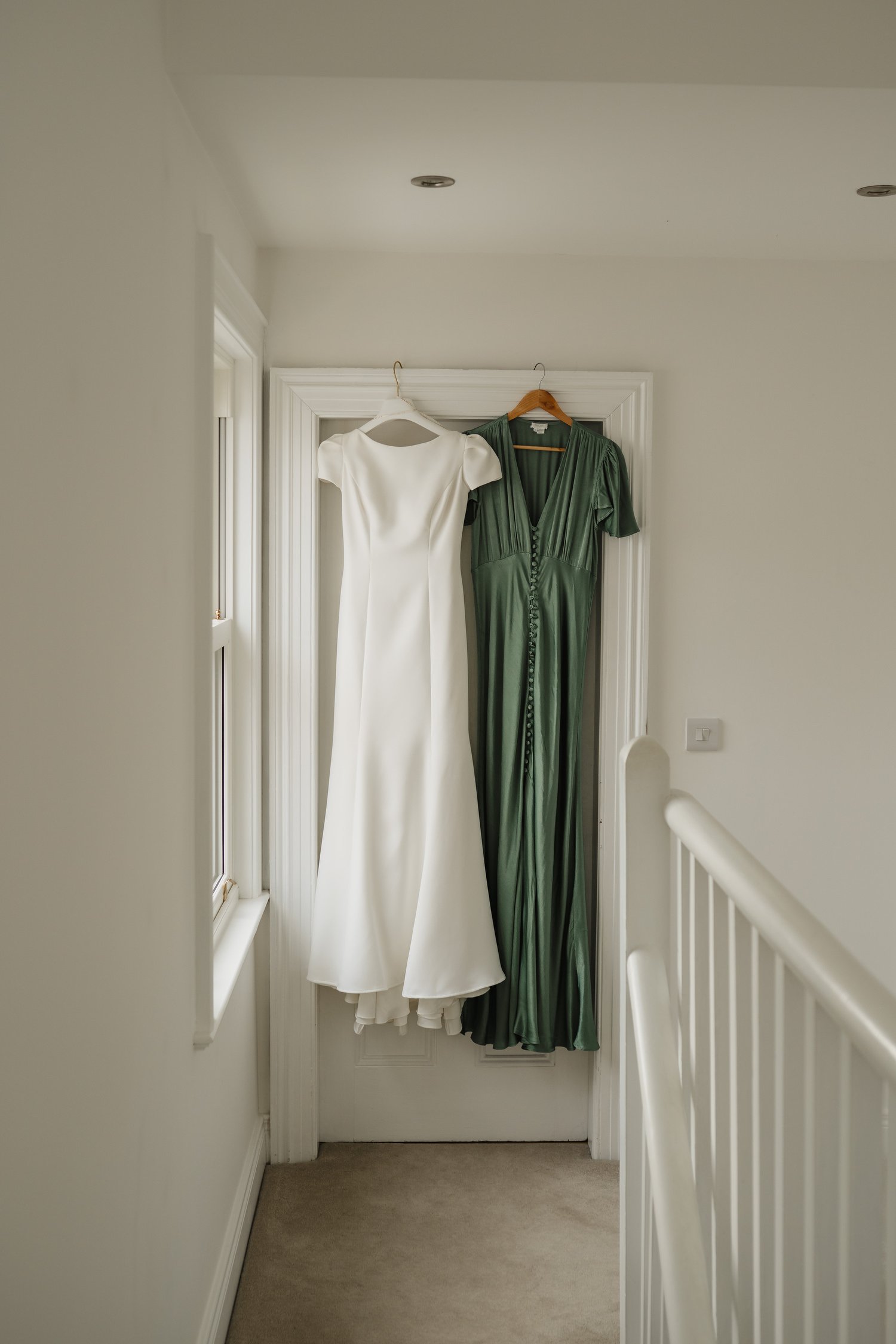  Anna and Josh’s gorgeous Autumn wedding in Omagh Meeting House at Cultra, with photos afterwards in the Ulster Folk and Transport Museum. The reception was in Cultra House with sparklers, sax and shenanigans! 