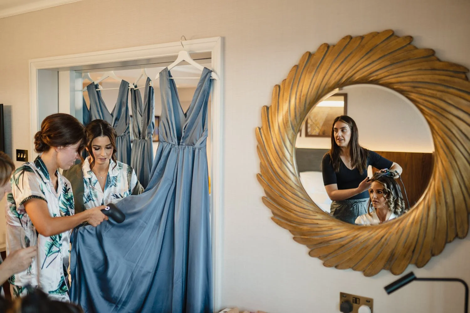  Laura and Matthews wedding in the Muddler’s Club restaurant in Belfast’s Cathedral Quarter. The couple got ready in the Hilton hotel before heading to St.Malachy’s church for their ceremony. Afterwards, we took photos around Cathedral Quarter before