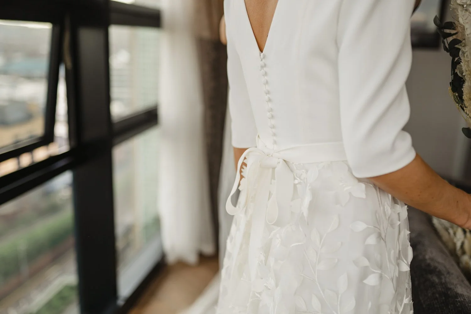  Laura and Matthews wedding in the Muddler’s Club restaurant in Belfast’s Cathedral Quarter. The couple got ready in the Hilton hotel before heading to St.Malachy’s church for their ceremony. Afterwards, we took photos around Cathedral Quarter before