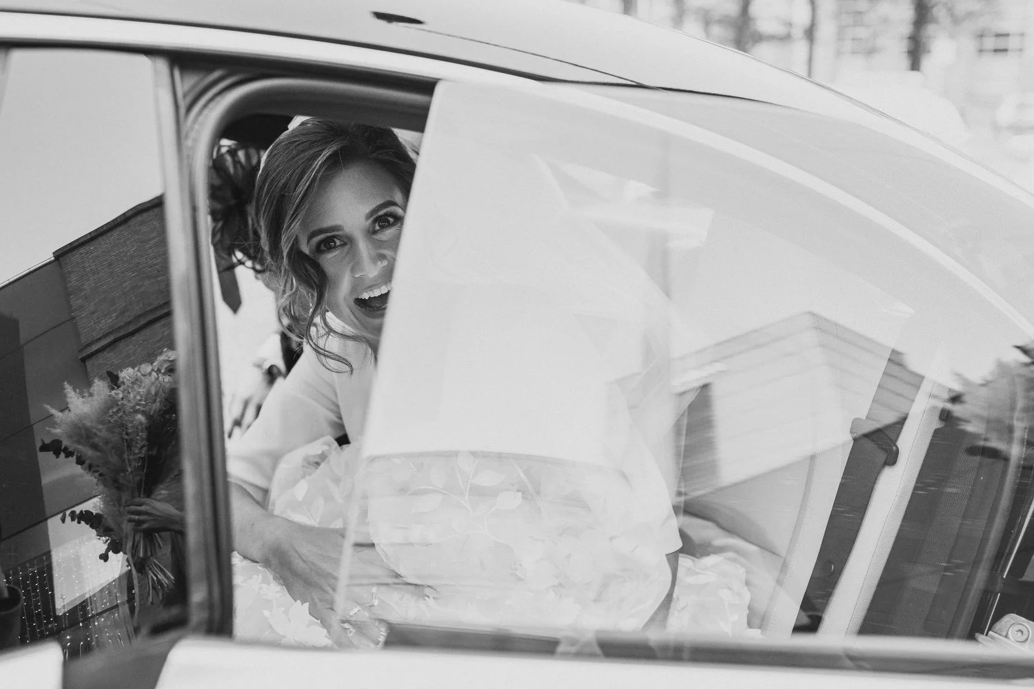 Muddler's Club, Belfast Wedding Laura and Matthew — Natural Wedding