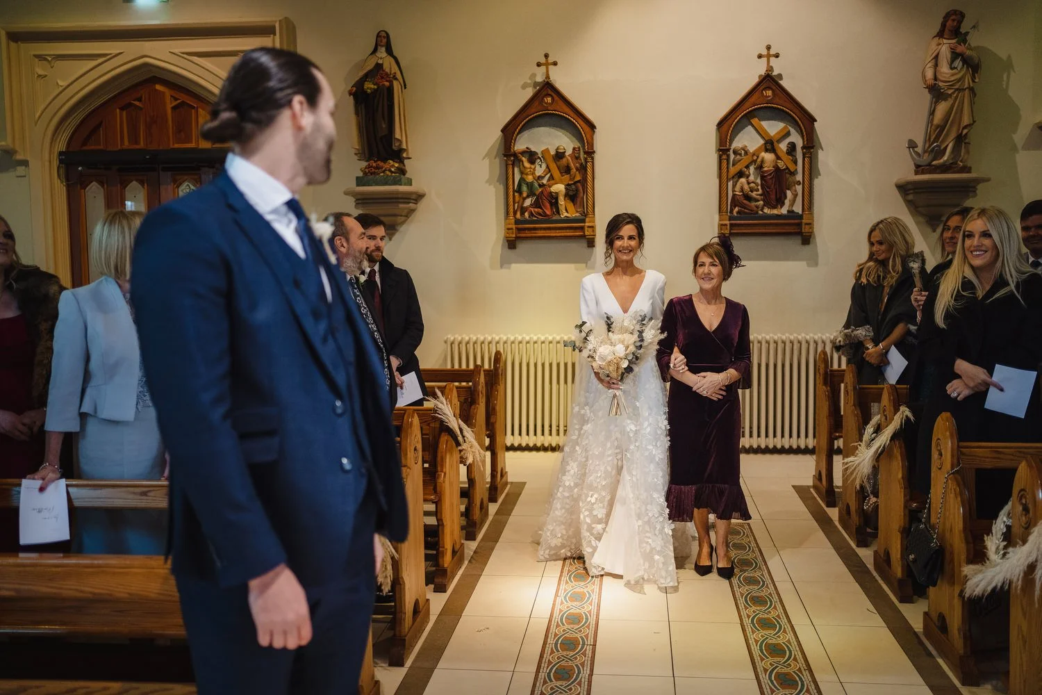  Laura and Matthews wedding in the Muddler’s Club restaurant in Belfast’s Cathedral Quarter. The couple got ready in the Hilton hotel before heading to St.Malachy’s church for their ceremony. Afterwards, we took photos around Cathedral Quarter before