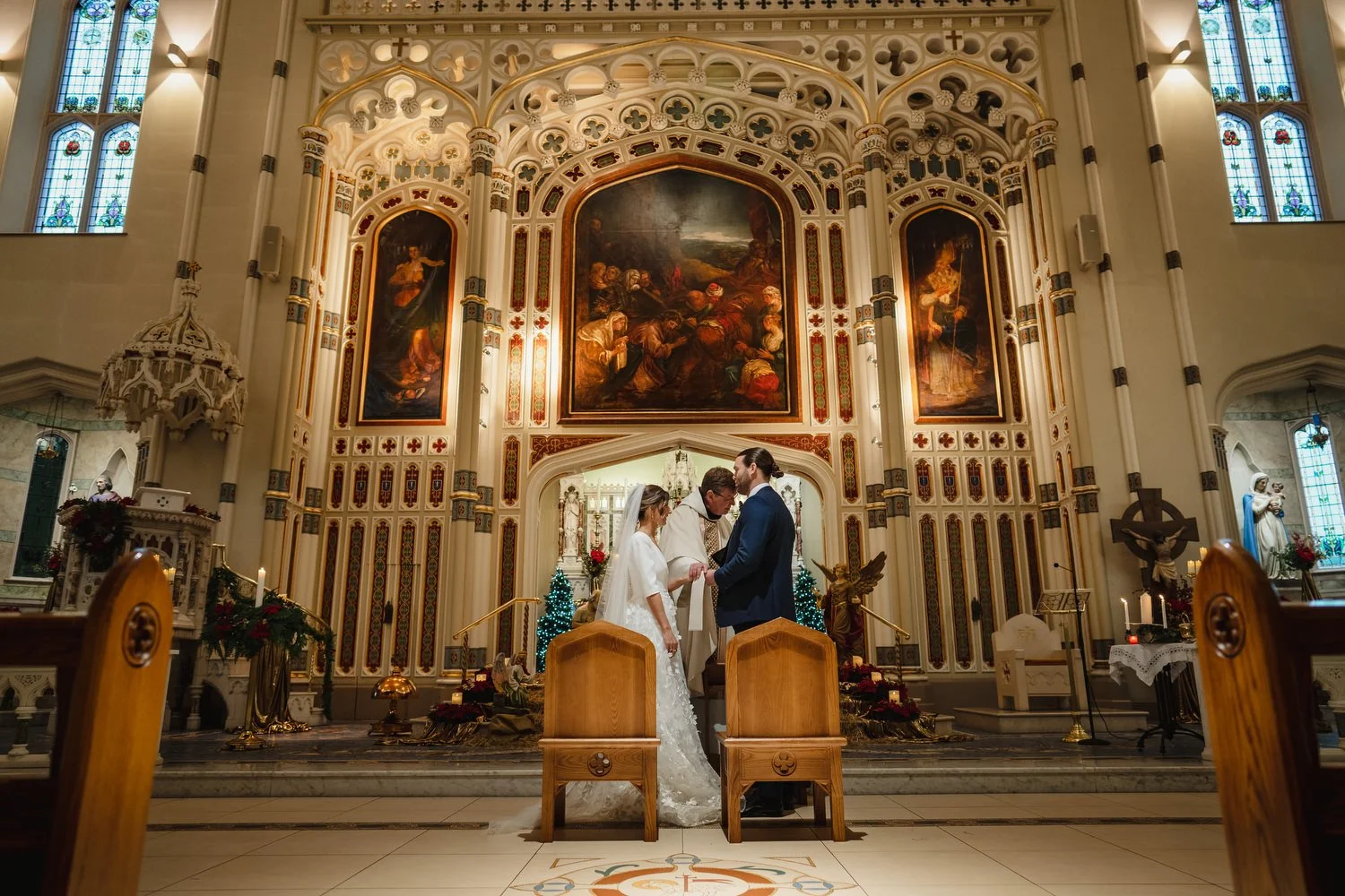  Laura and Matthews wedding in the Muddler’s Club restaurant in Belfast’s Cathedral Quarter. The couple got ready in the Hilton hotel before heading to St.Malachy’s church for their ceremony. Afterwards, we took photos around Cathedral Quarter before