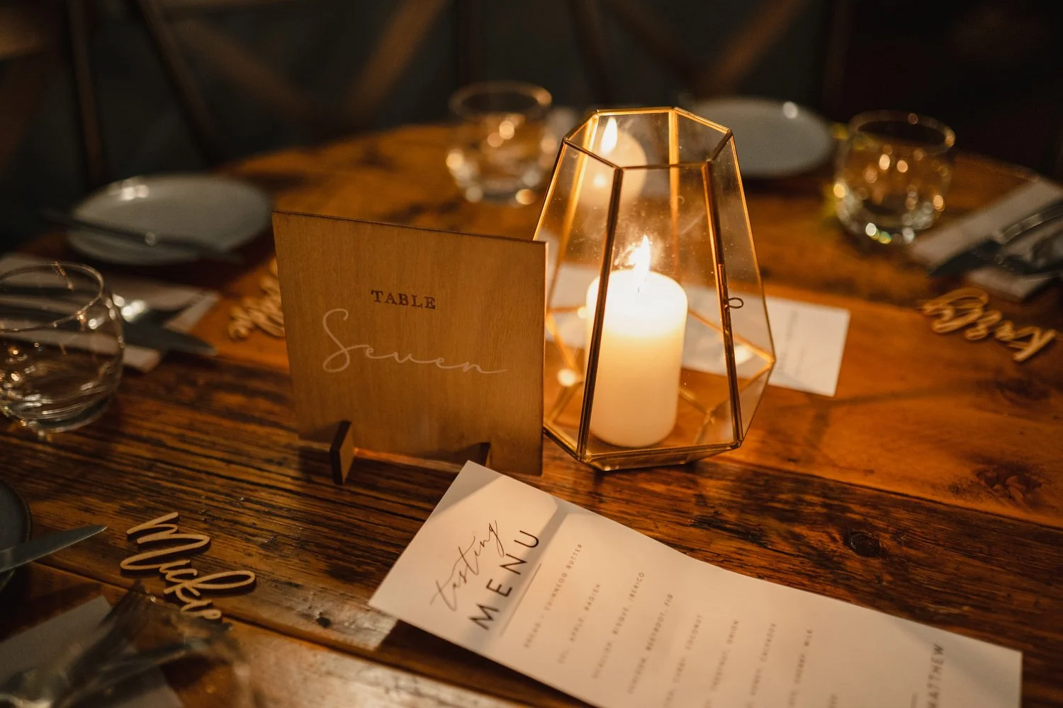  Laura and Matthews wedding in the Muddler’s Club restaurant in Belfast’s Cathedral Quarter. The couple got ready in the Hilton hotel before heading to St.Malachy’s church for their ceremony. Afterwards, we took photos around Cathedral Quarter before