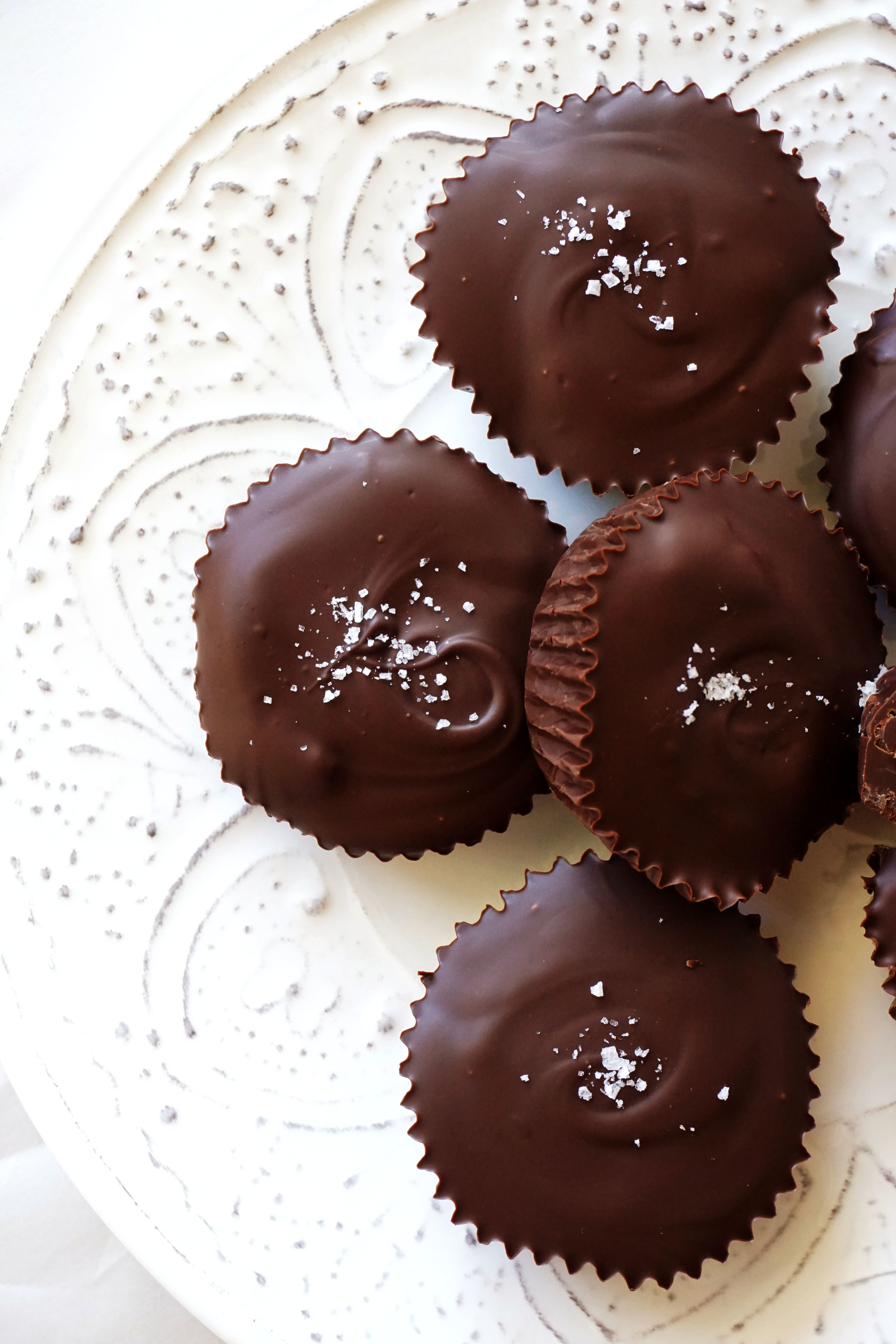 Salted Caramel Cashew Dark Chocolate Cups (Vegan, GF, Paleo)