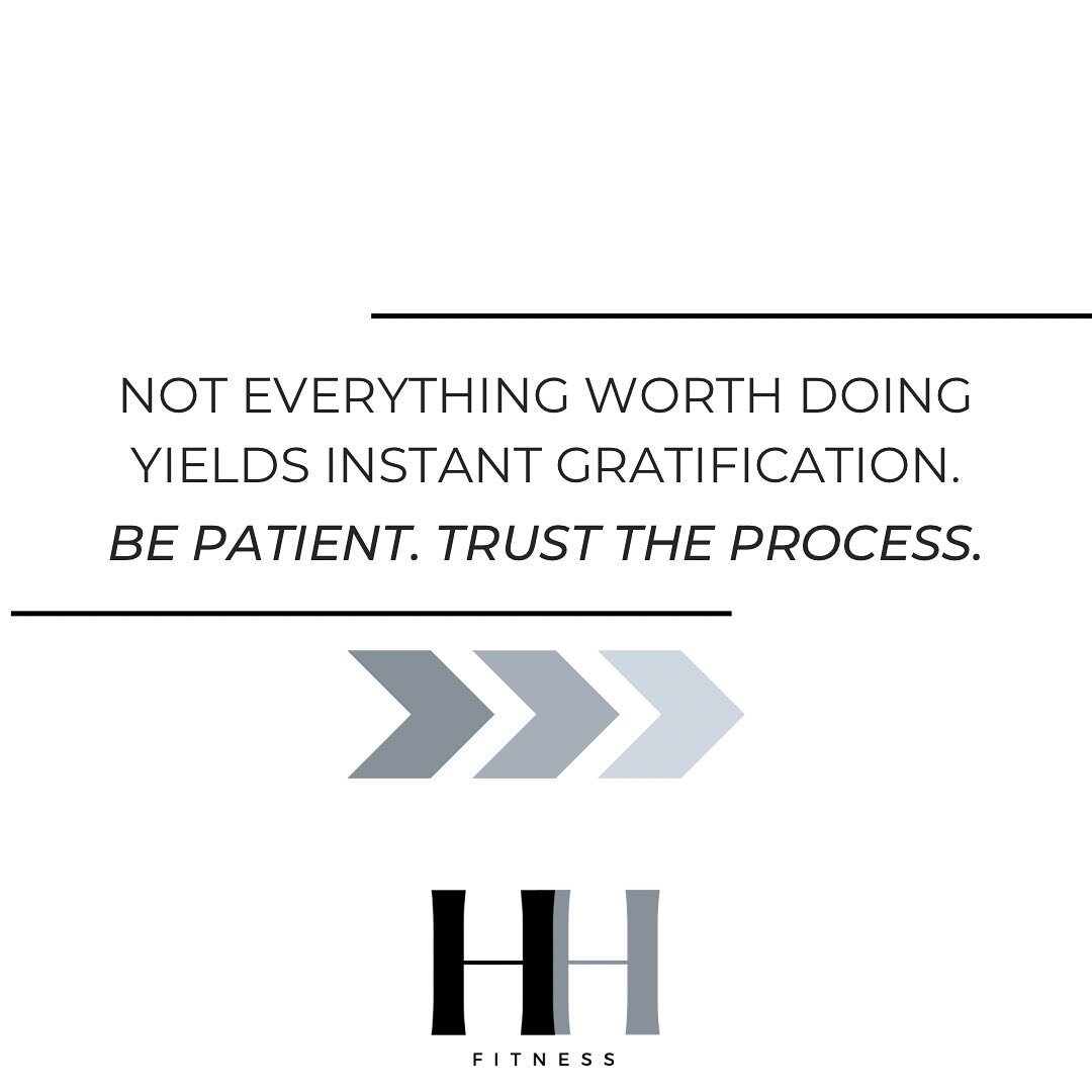 mid-week reminder 👆🏼🖤

stay consistent with the (seemingly) small things - overtime, they contribute to the big things! 

make choices today that help you grow tomorrow ☺️
&bull;
&bull;
&bull;
&bull;
&bull;
#fitness #fitnesstips #nutrition #nutrit