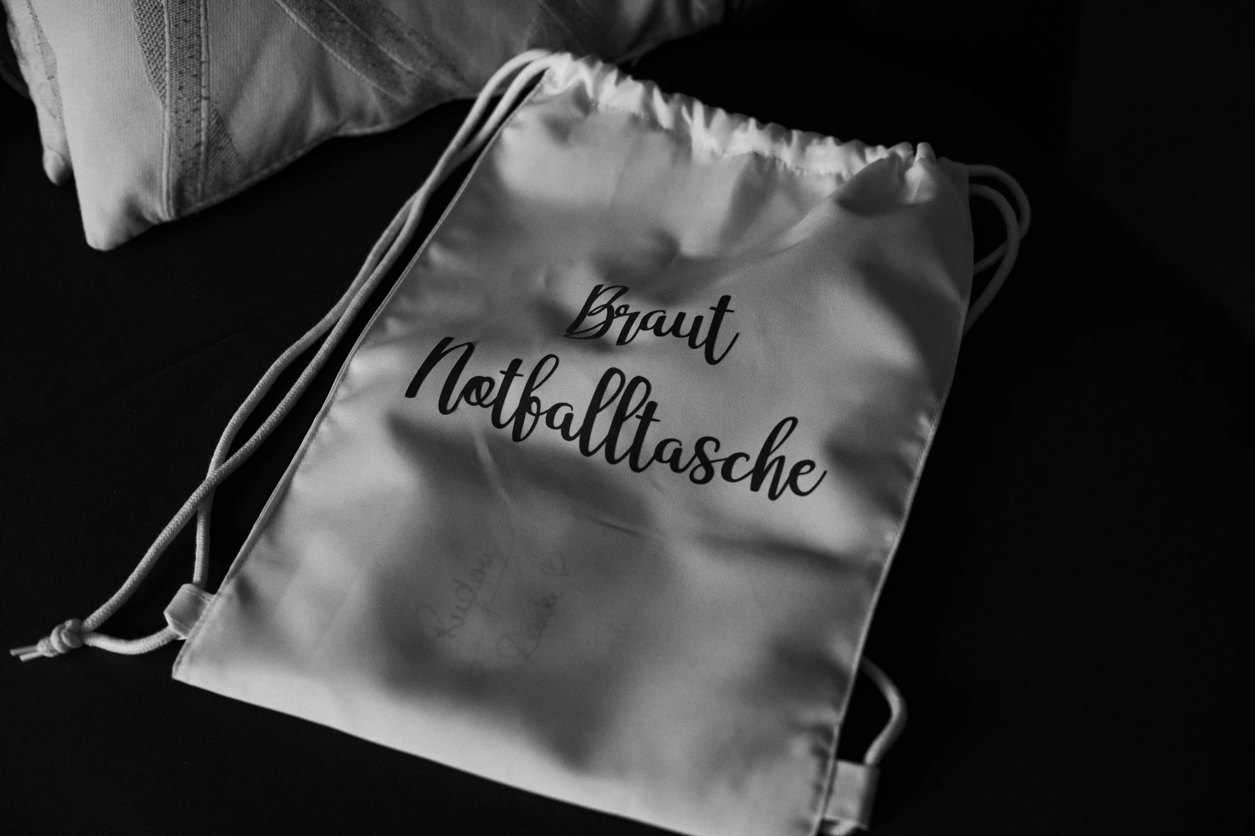 Destination wedding Fankfurt Germany_-37.JPG