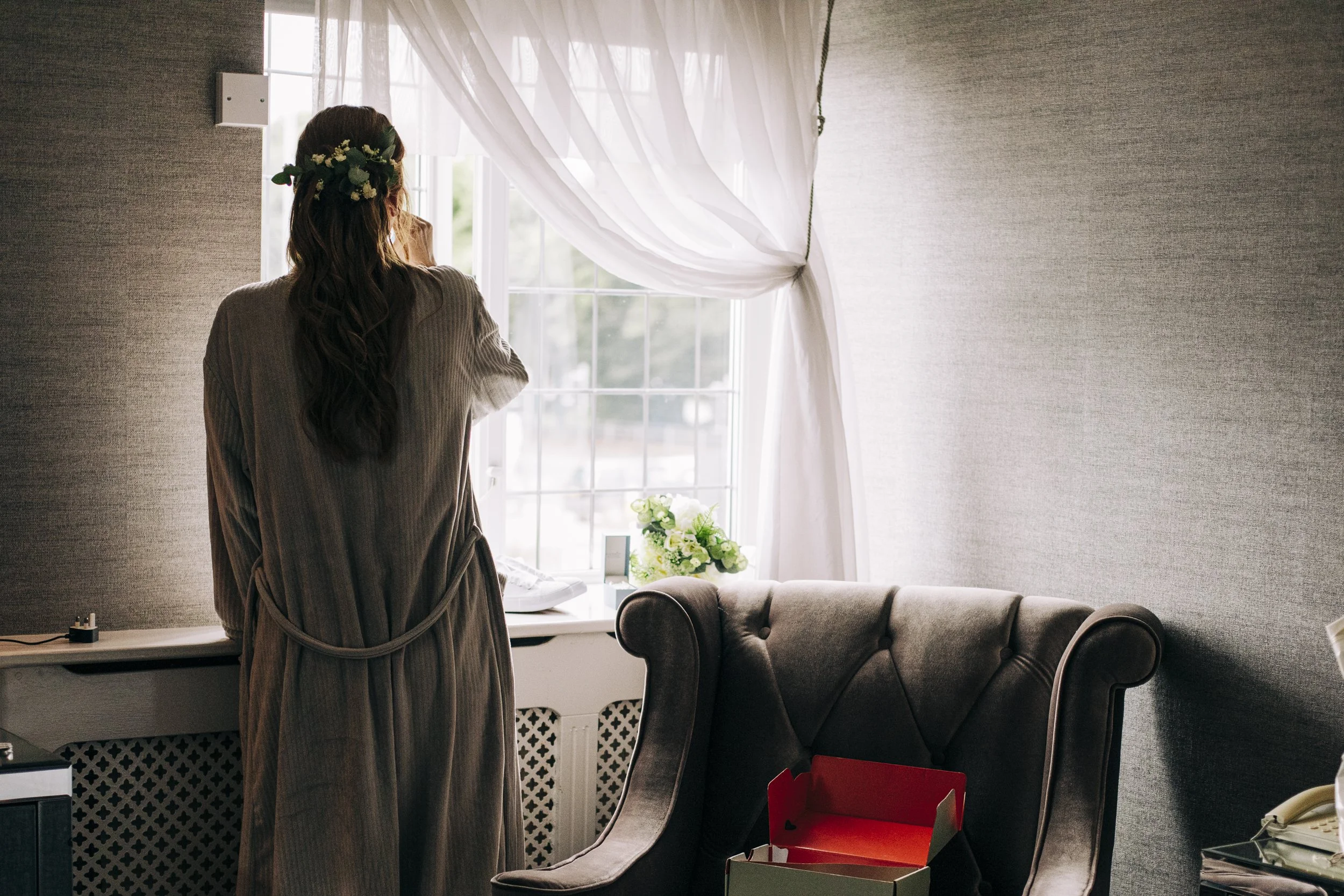 The Park Hotel Liverpool Wedding Photography: Quiet Anticipation