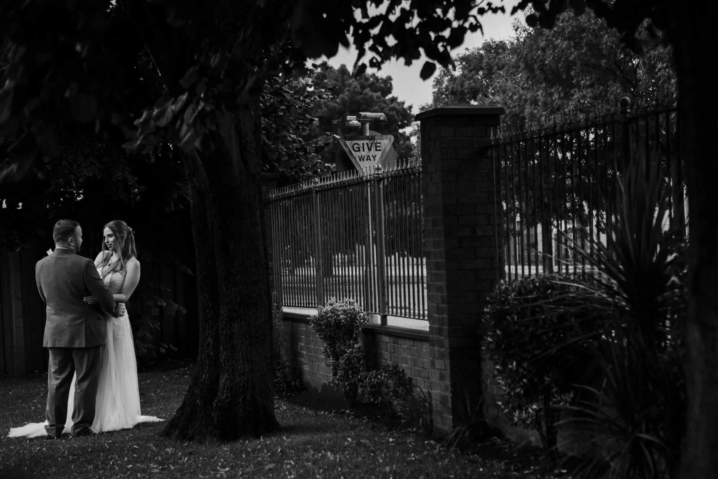 The Park Hotel Liverpool Wedding Photography: Monochrome Embrace Amidst Greenery