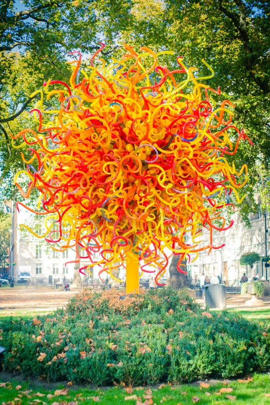 Dale Chihuly - The Sun - Green Park-1.jpg