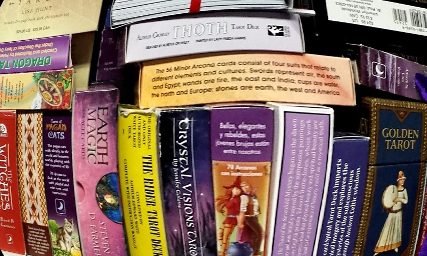 Symbolism and reading tarot