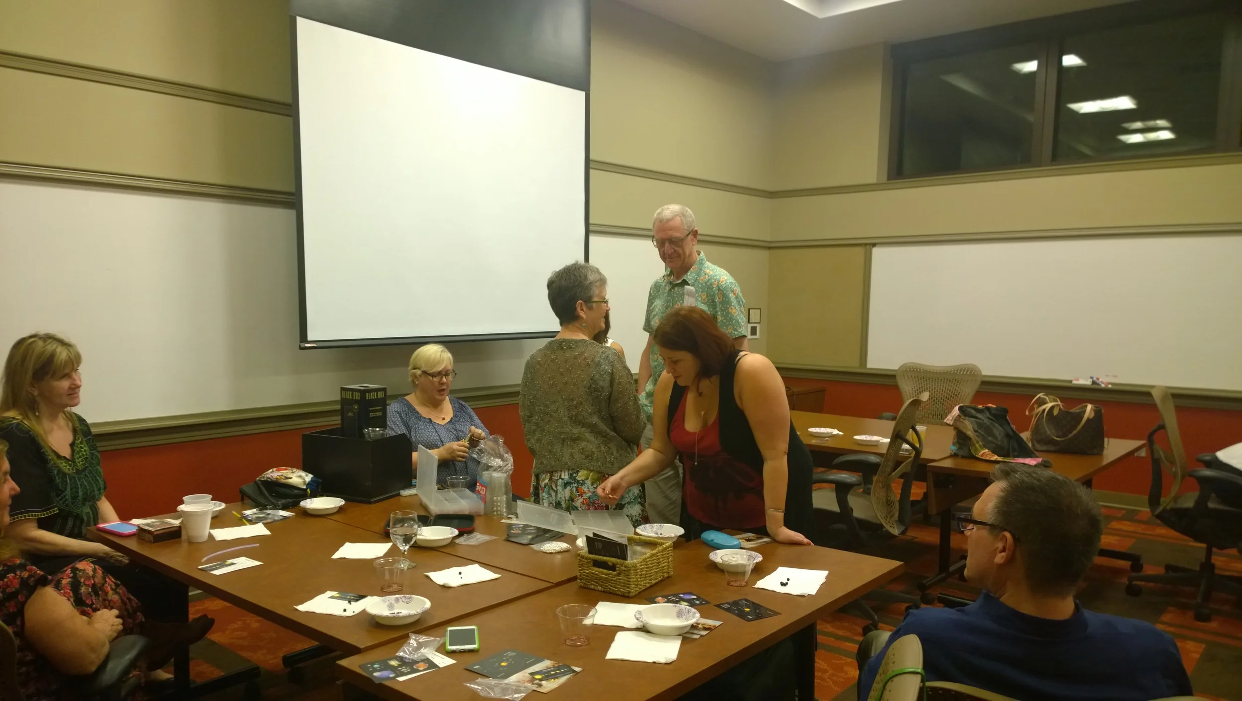  Beadstrology: wine, stories and crafts! 