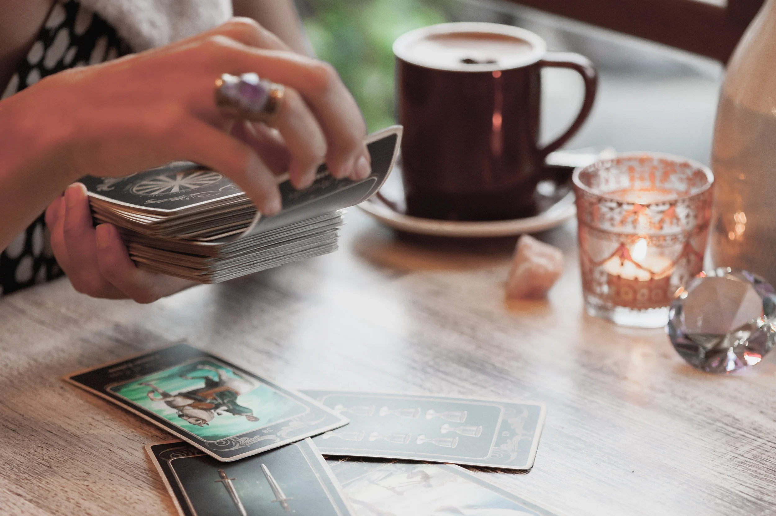 What makes the difference between a card reading and a card interpretation?