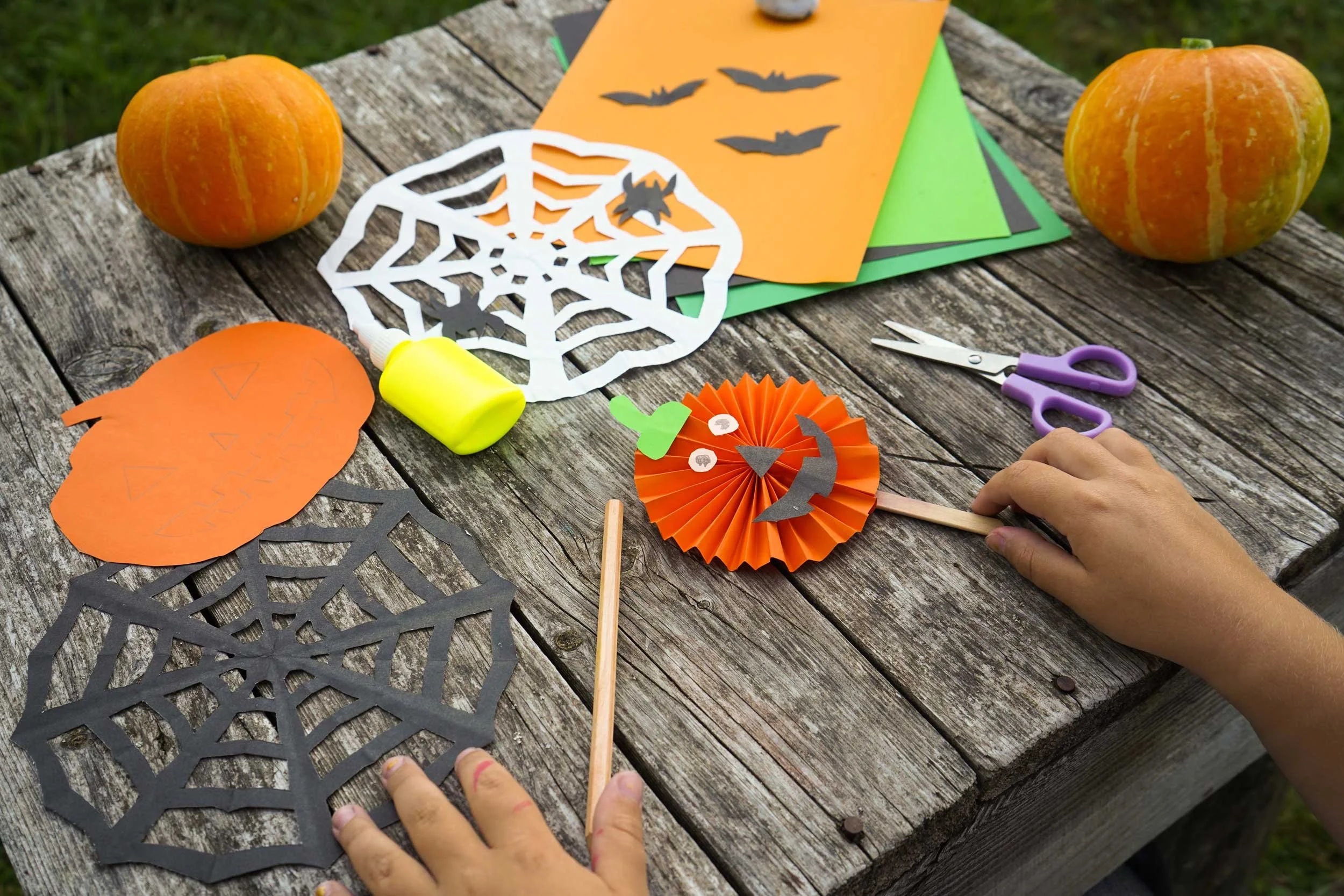 A children's Halloween art project.