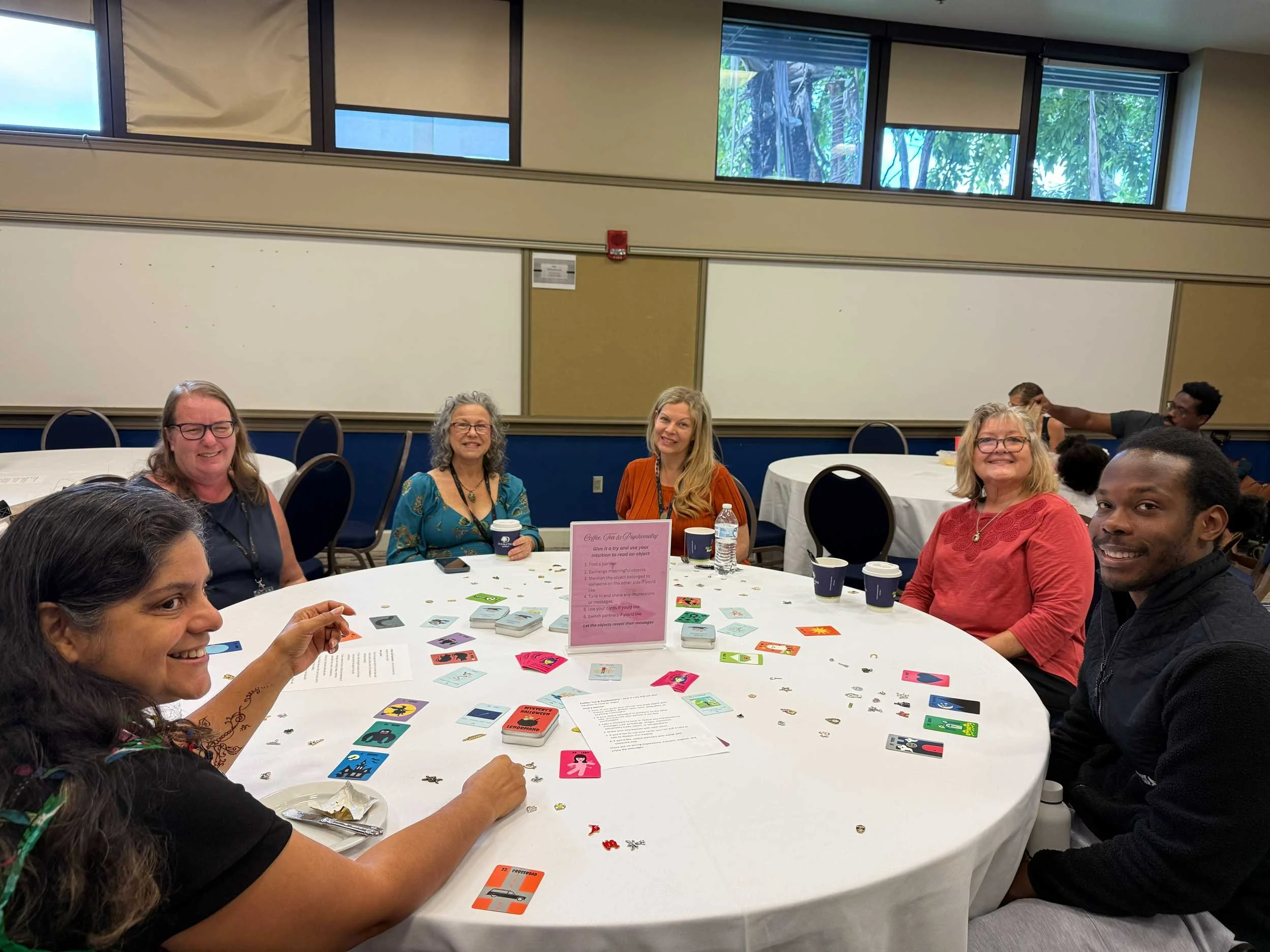 Brenda Elizabeth hosting Coffee, Tea and Psychometry in the StaarCon 6 Hospitality Room.