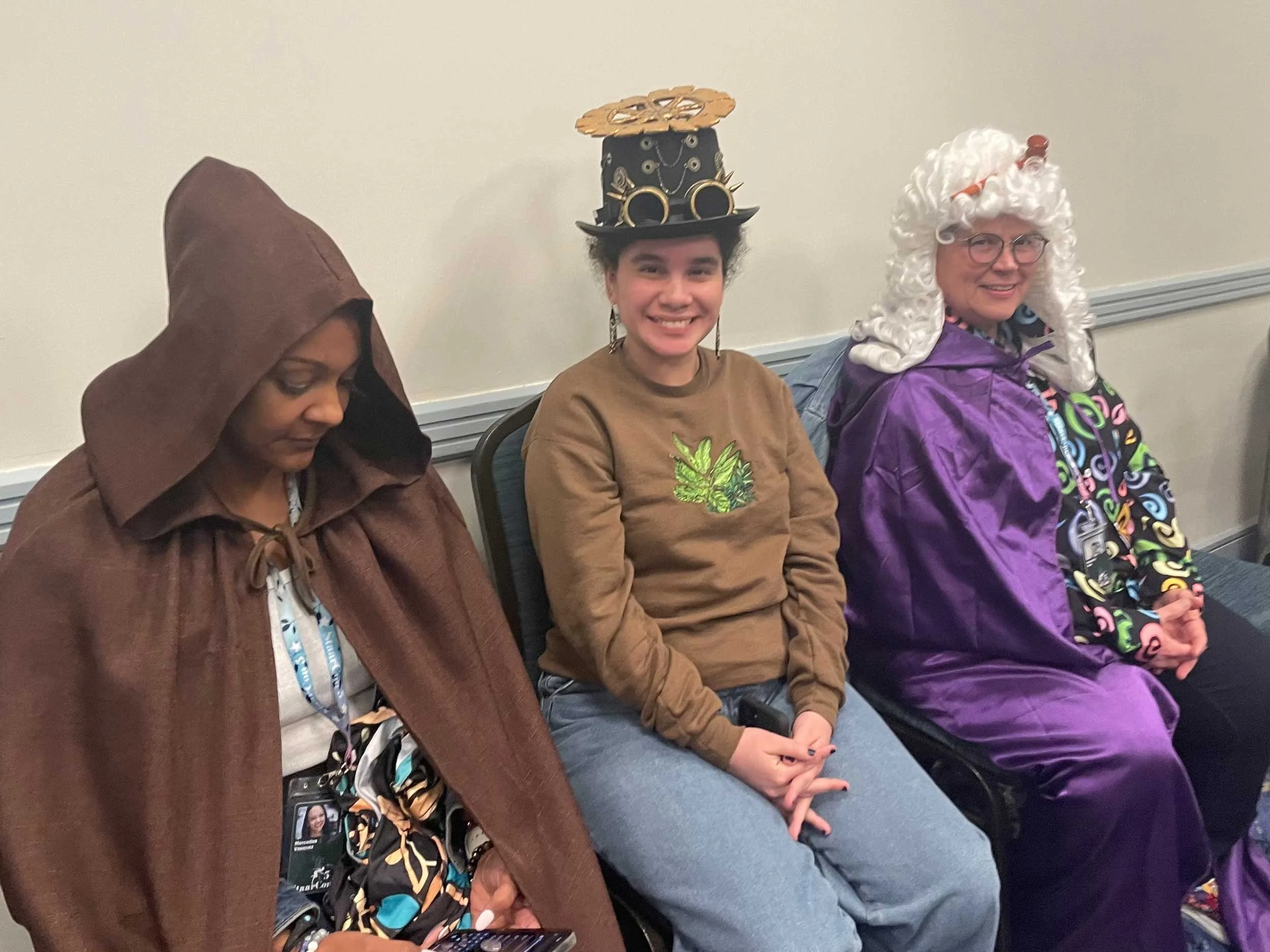 Mercedes as the Hermit, Tania as the Wheel of Fortune, Martha as Justice.