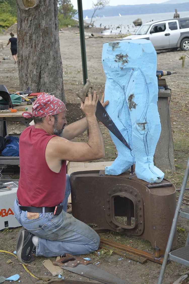 Sculptor Eric Laxman