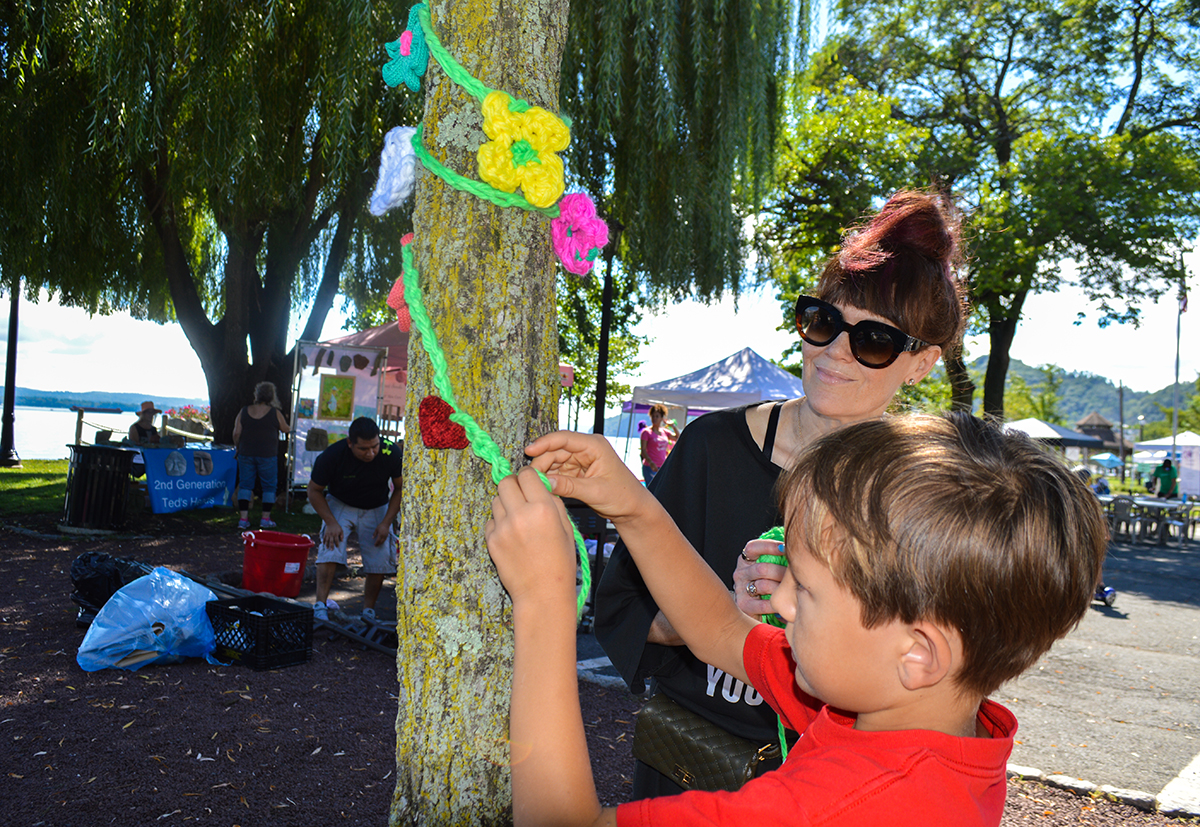 Yarn bombing with Jamie.