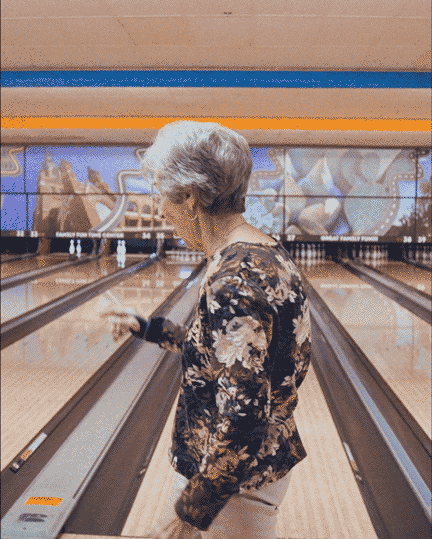 GRANDMA_LOOP.gif