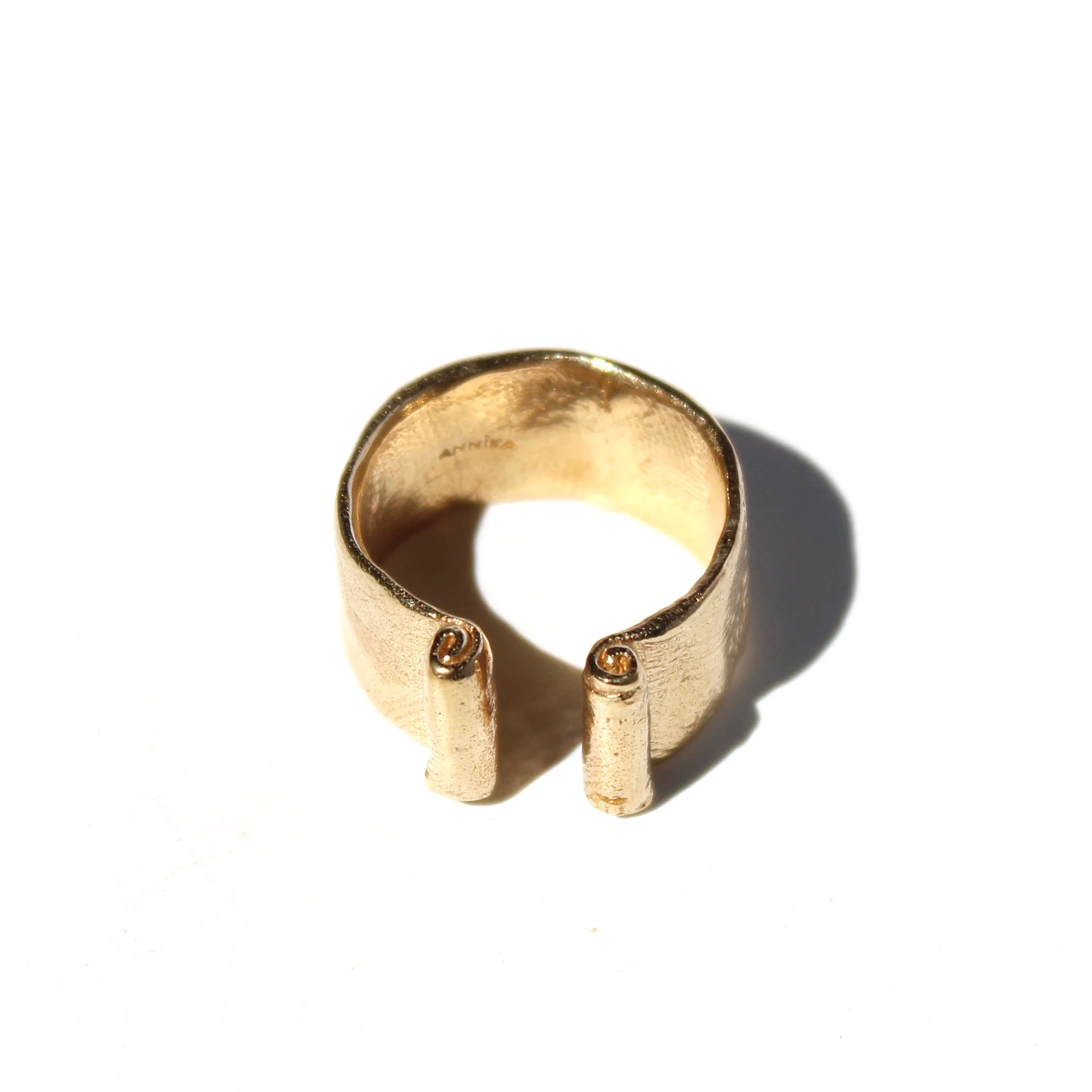 scroll ring in brass