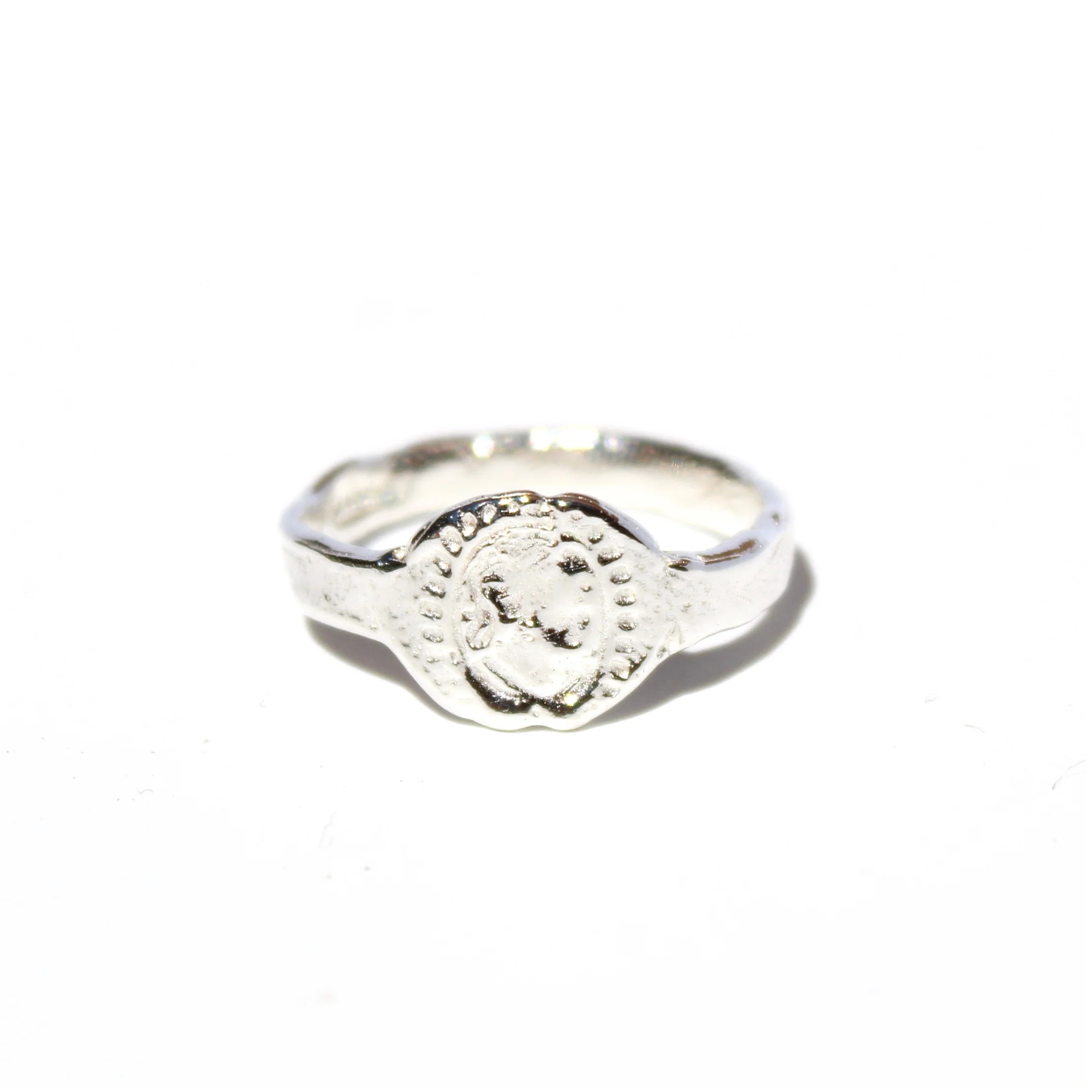 soft cameo ring in silver