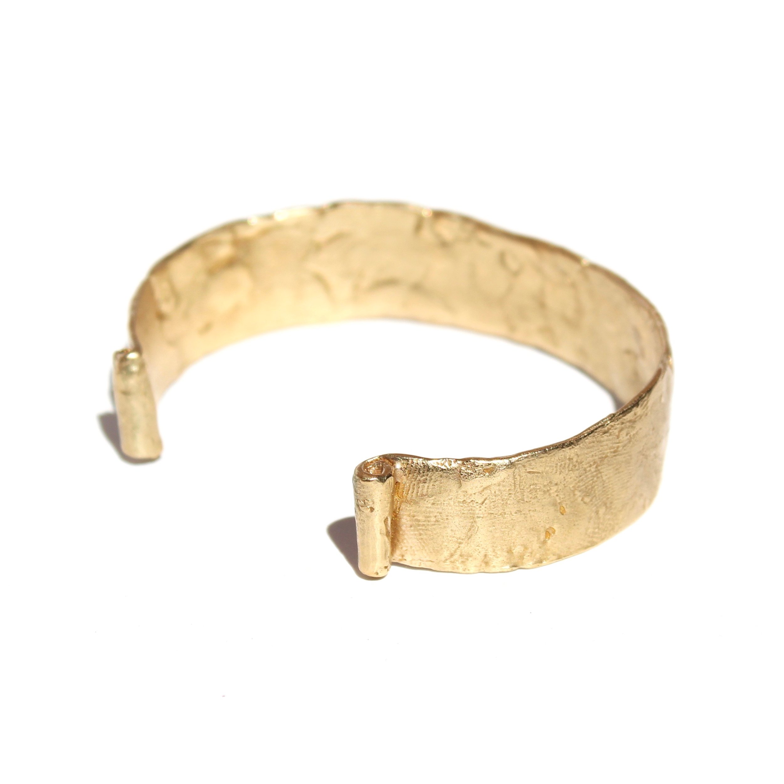 scroll cuff in brass