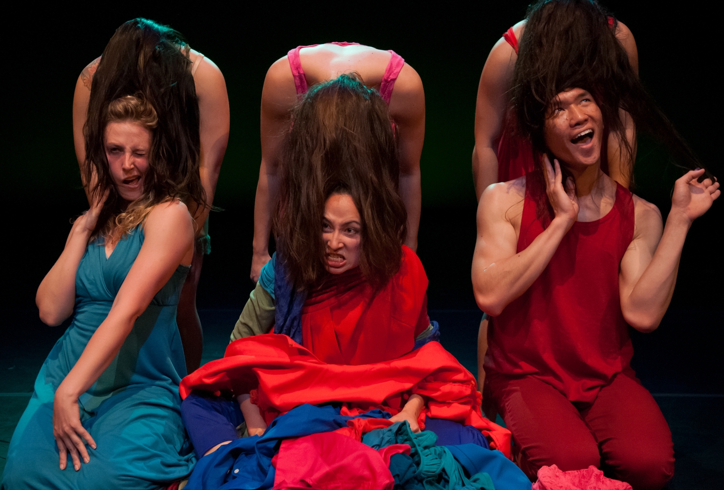 Dancers/Intérpretes: Melanie Cutchon, Leslie Elwell, Bianca Tartaglia, Marica Petrey, Megan Lowe, Wayne Tai Lee Photo/Foto: Rapt Productions. Copyright TDPS, UC Berkeley