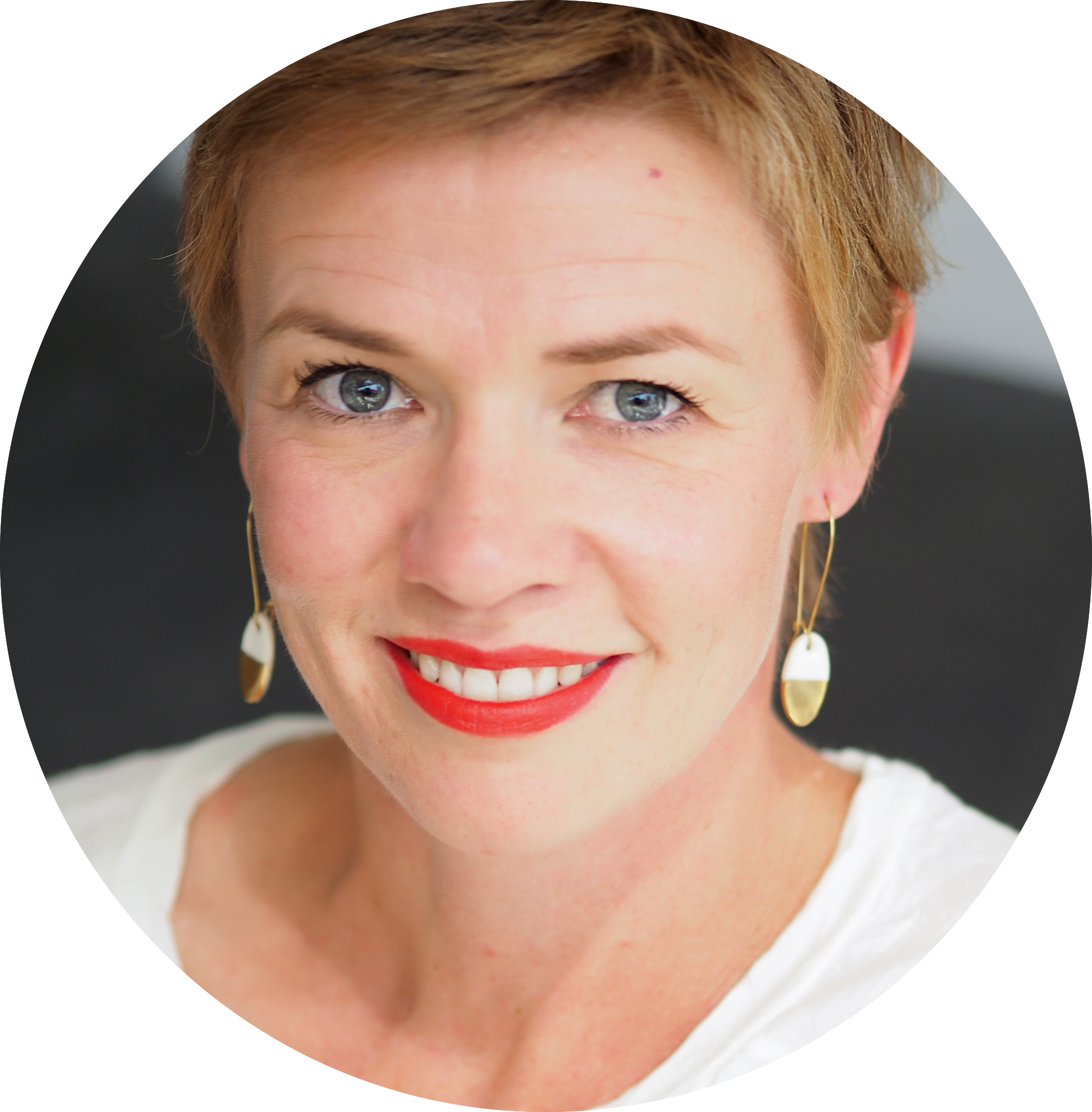 Ellen Jackson Headshot.png
