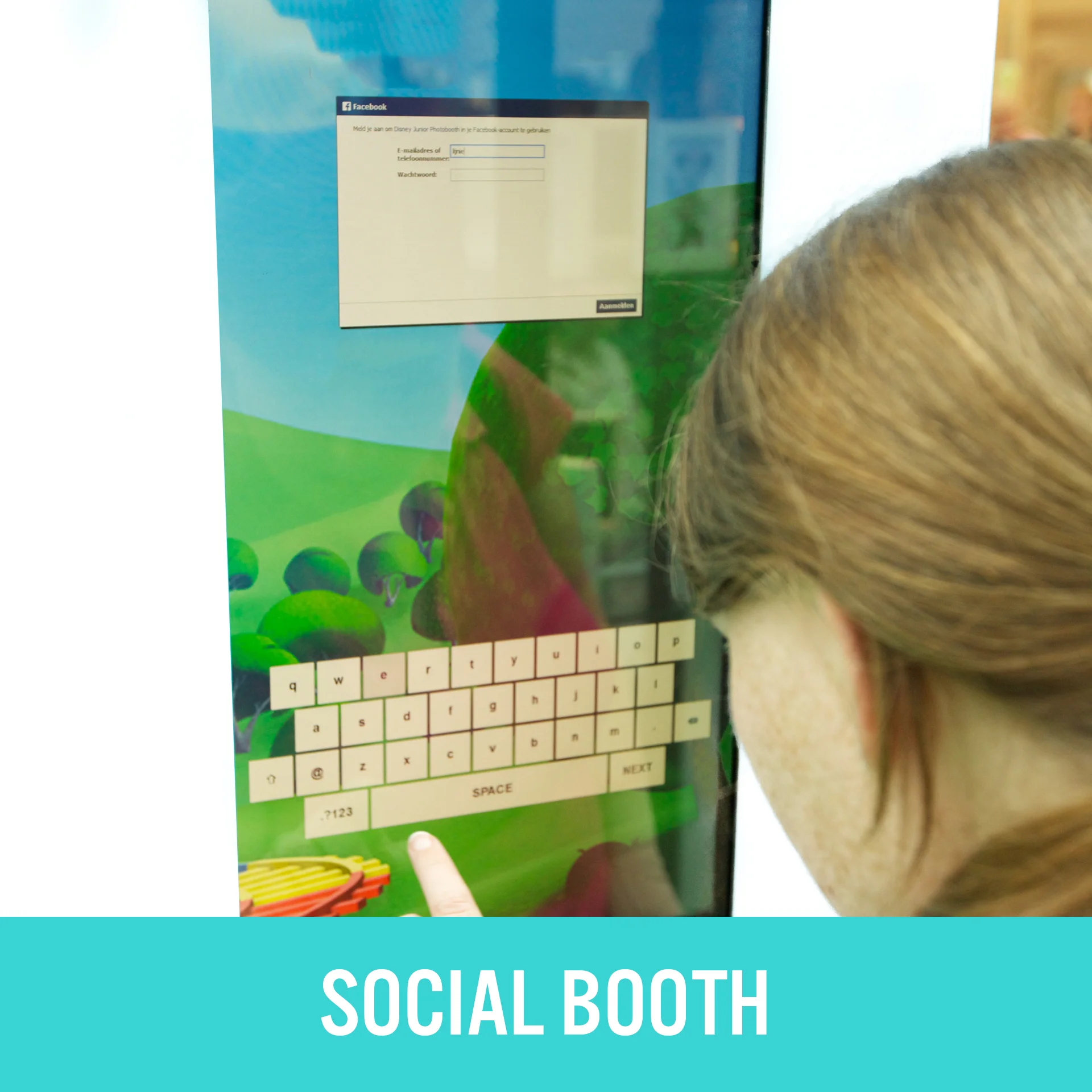 Square_SocialBooth.jpg