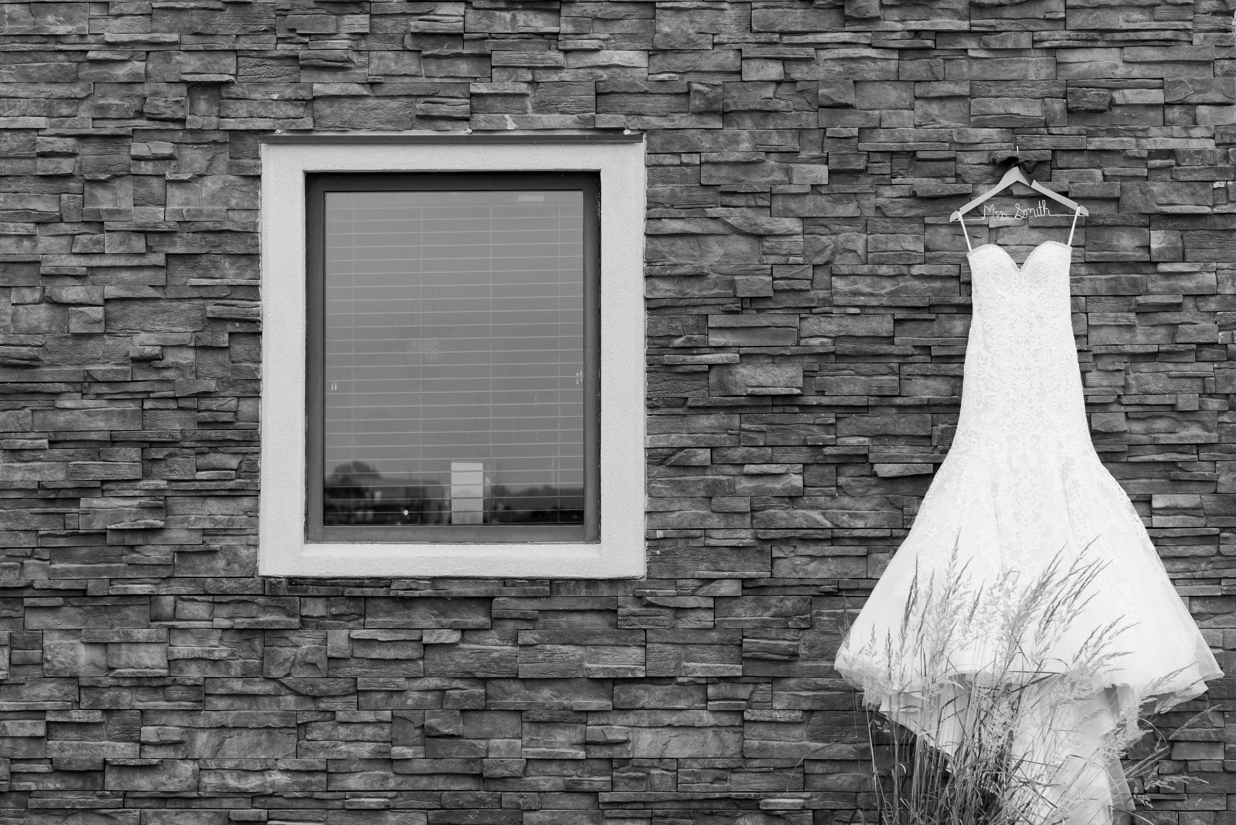 Layce and Brandon - Wedding - Black and White Pt 1-21.jpg
