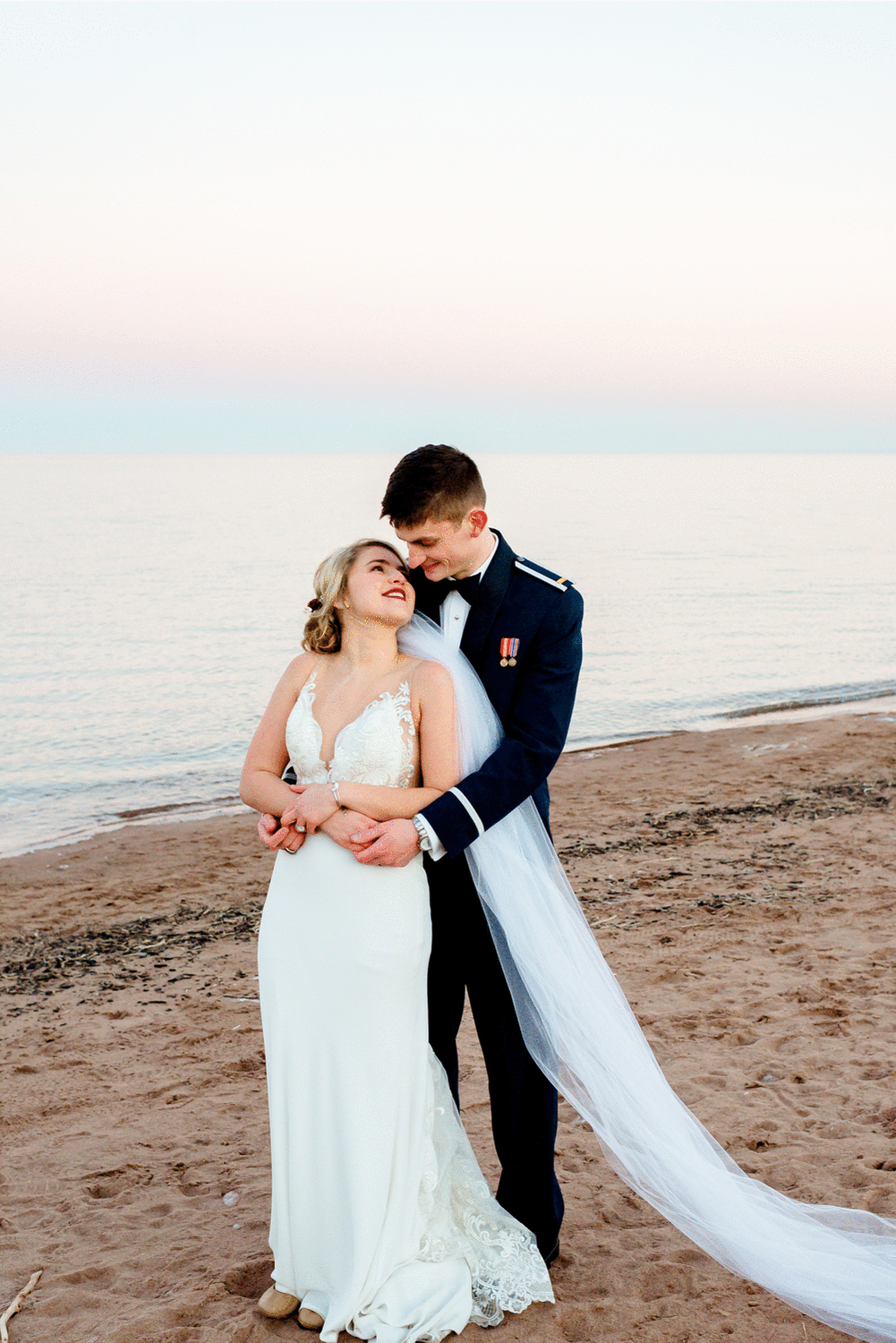 True story — this was a WINTER wedding in DULUTH! No jackets, cotton candy skies and no snow in sight. Picture perfect, indeed.