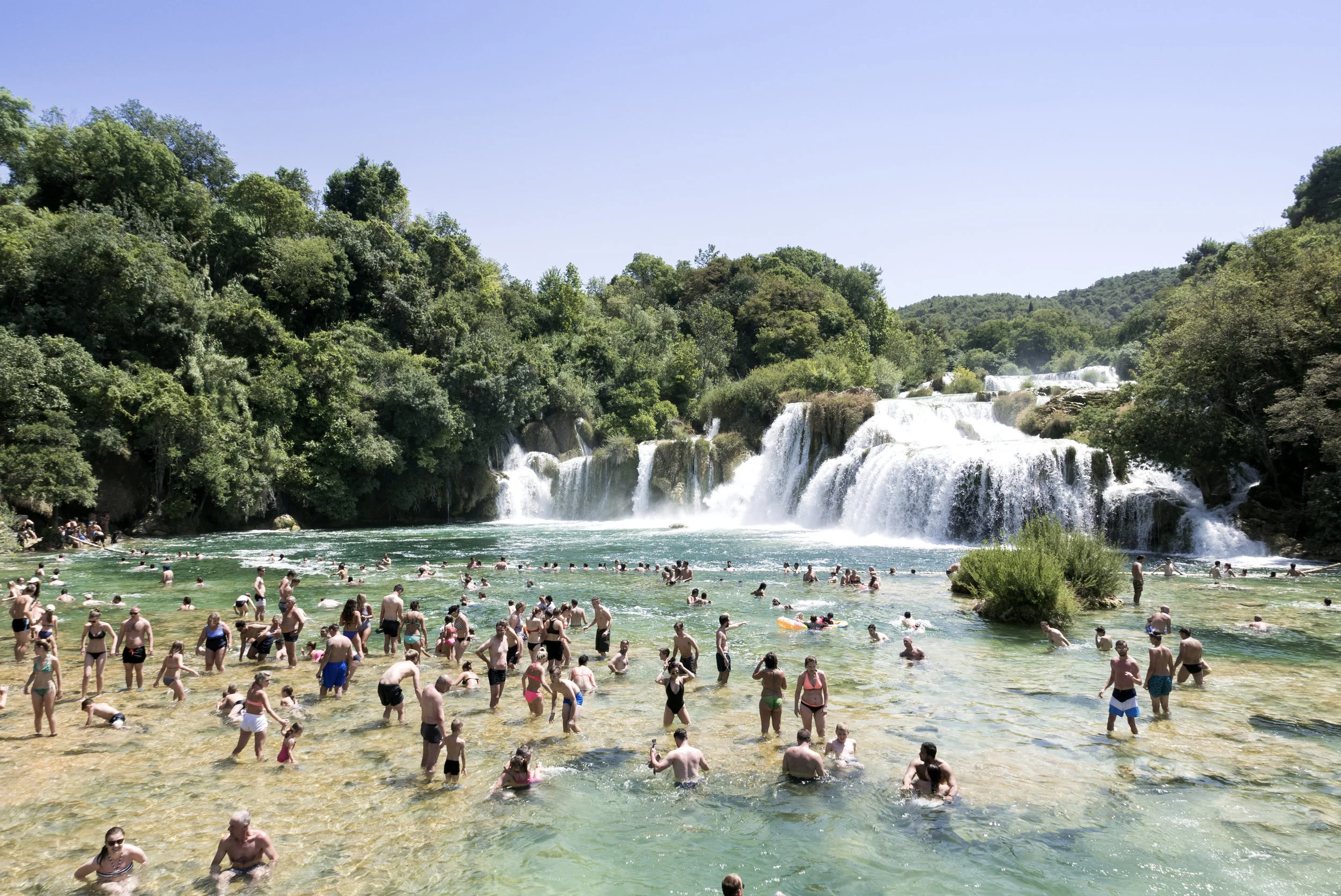 L1080021-1_krakwaterfall.jpg