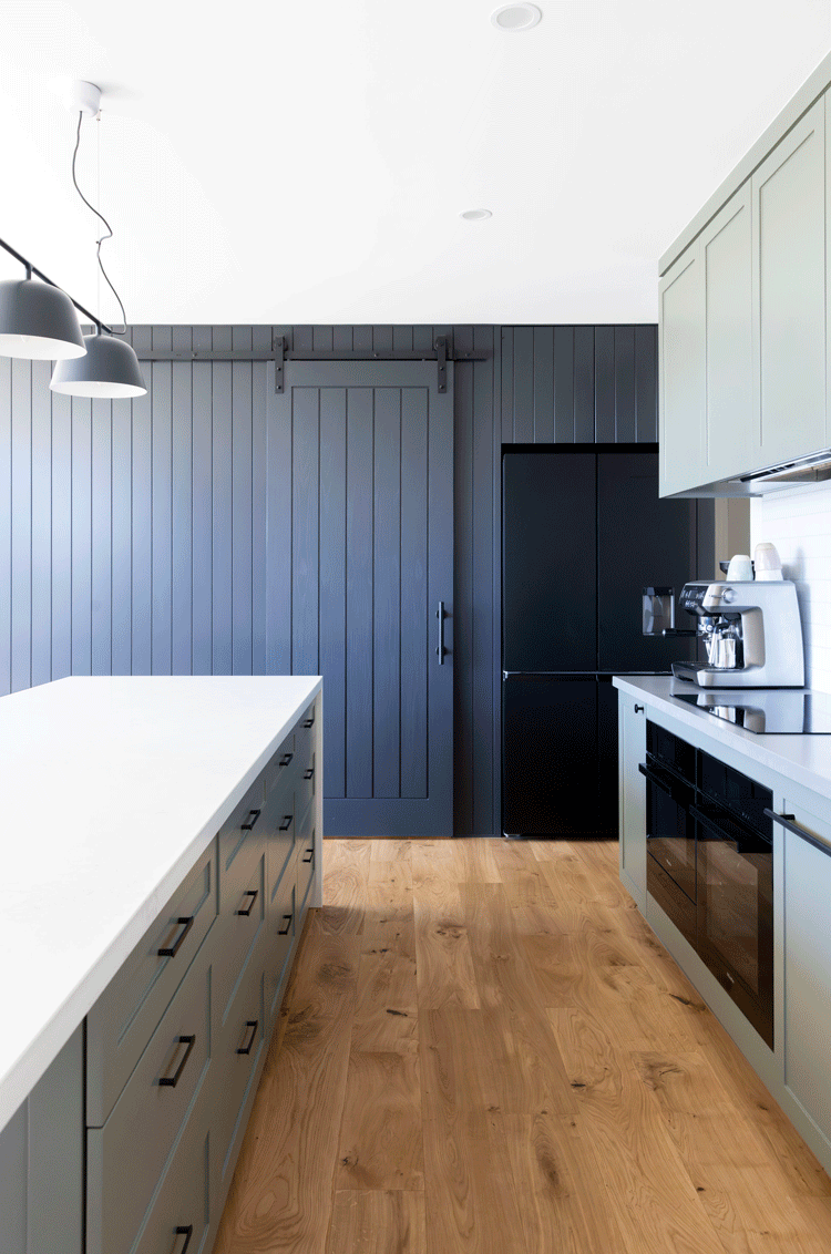 KitchenPantry.gif