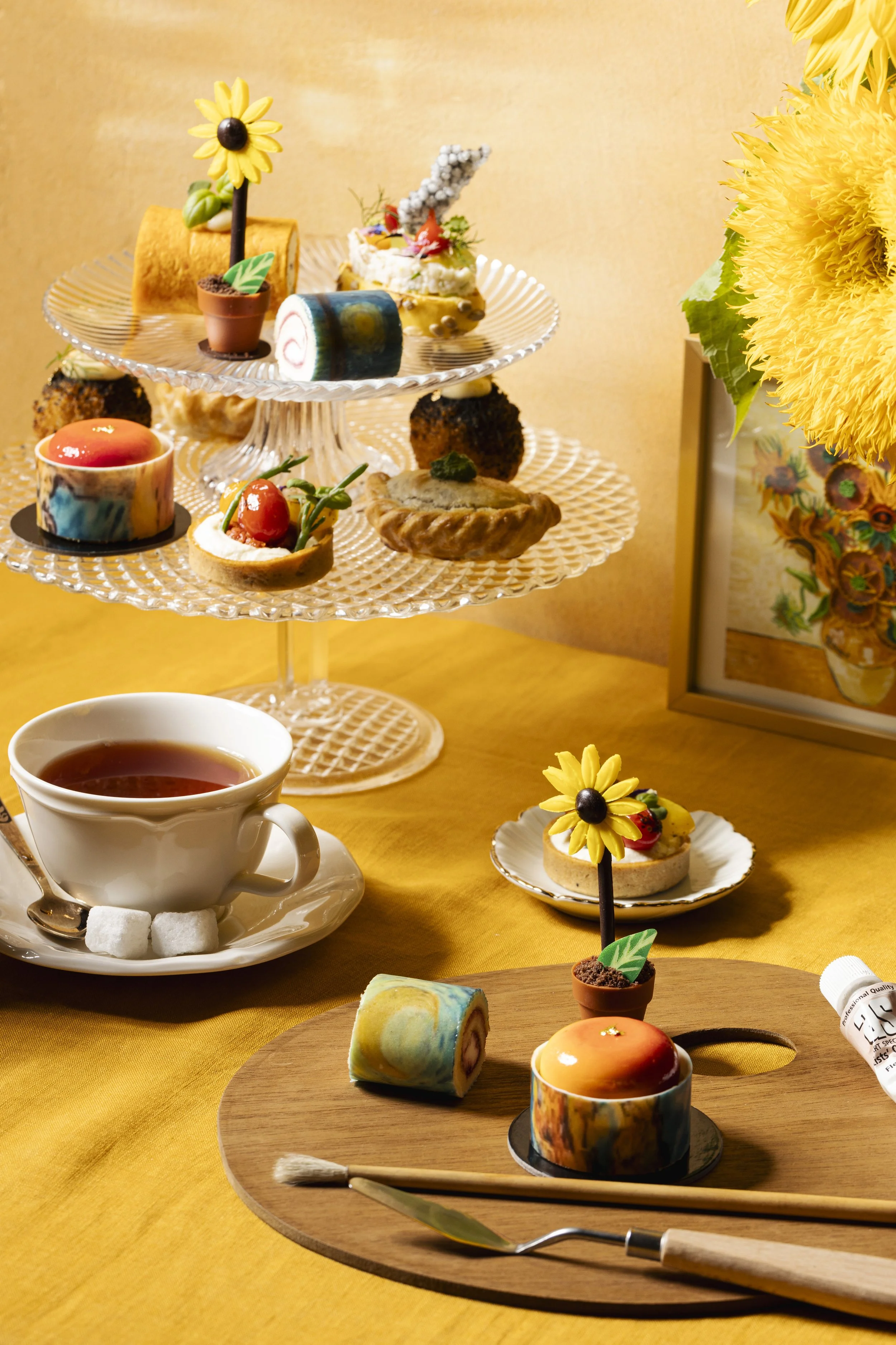 HighRes_Crown_SGP_S13_VanGoghHighTea_27.jpg