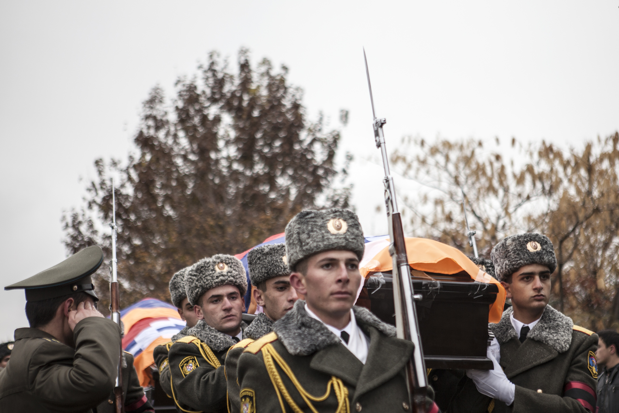 ArmeniaFuneral09.jpg